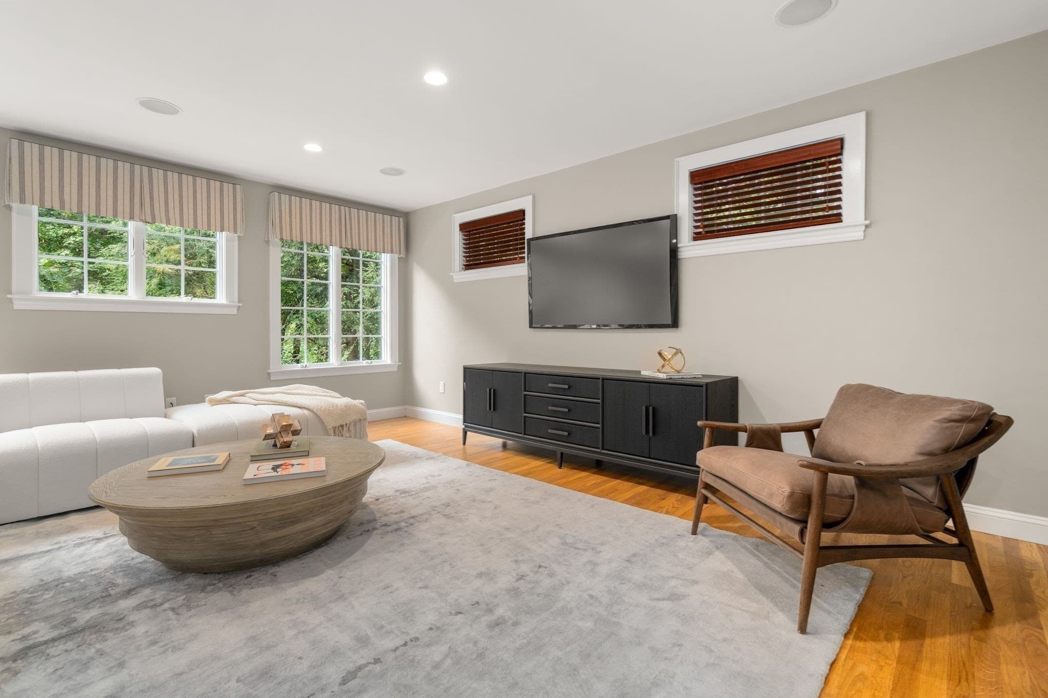 Single Family Residence at 42 Sheridan Rd, Wellesley MA 02481, Wellesley, photo 8 of 27