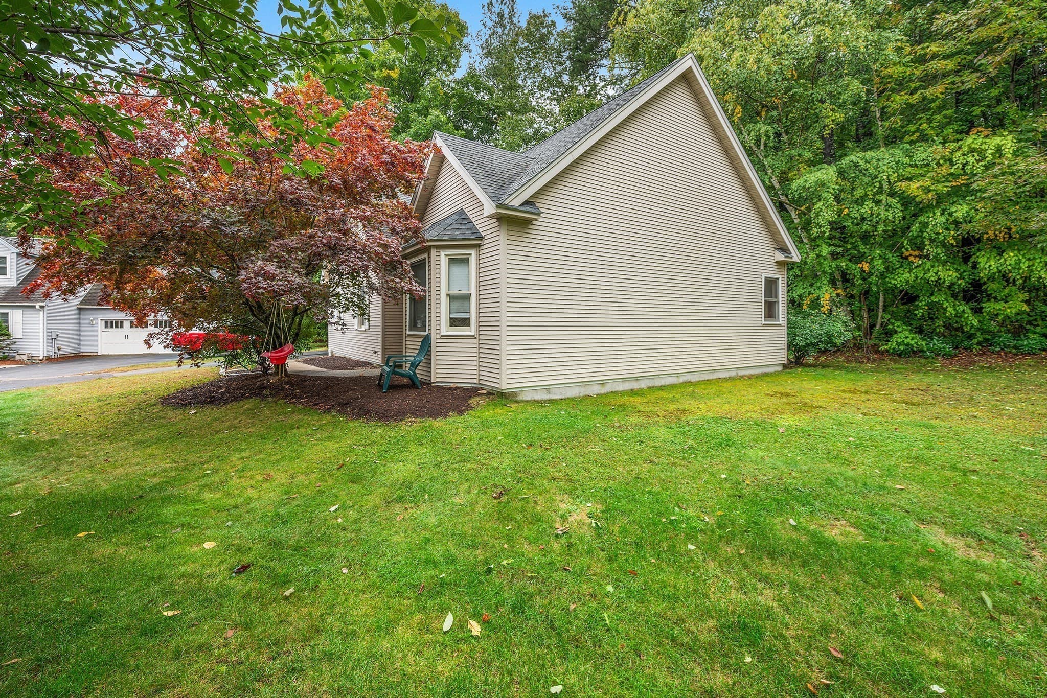 Single Family Residence at 96 Beechwood Dr, Haverhill MA 01832, Haverhill, photo 32 of 35