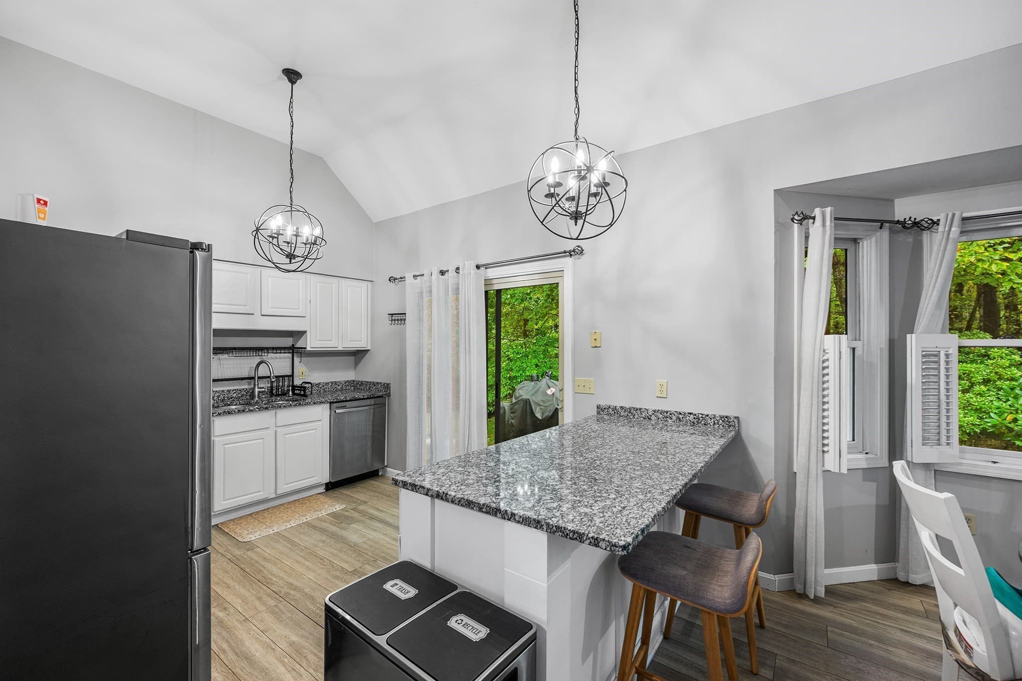 Single Family Residence at 96 Beechwood Dr, Haverhill MA 01832, Haverhill, photo 8 of 35