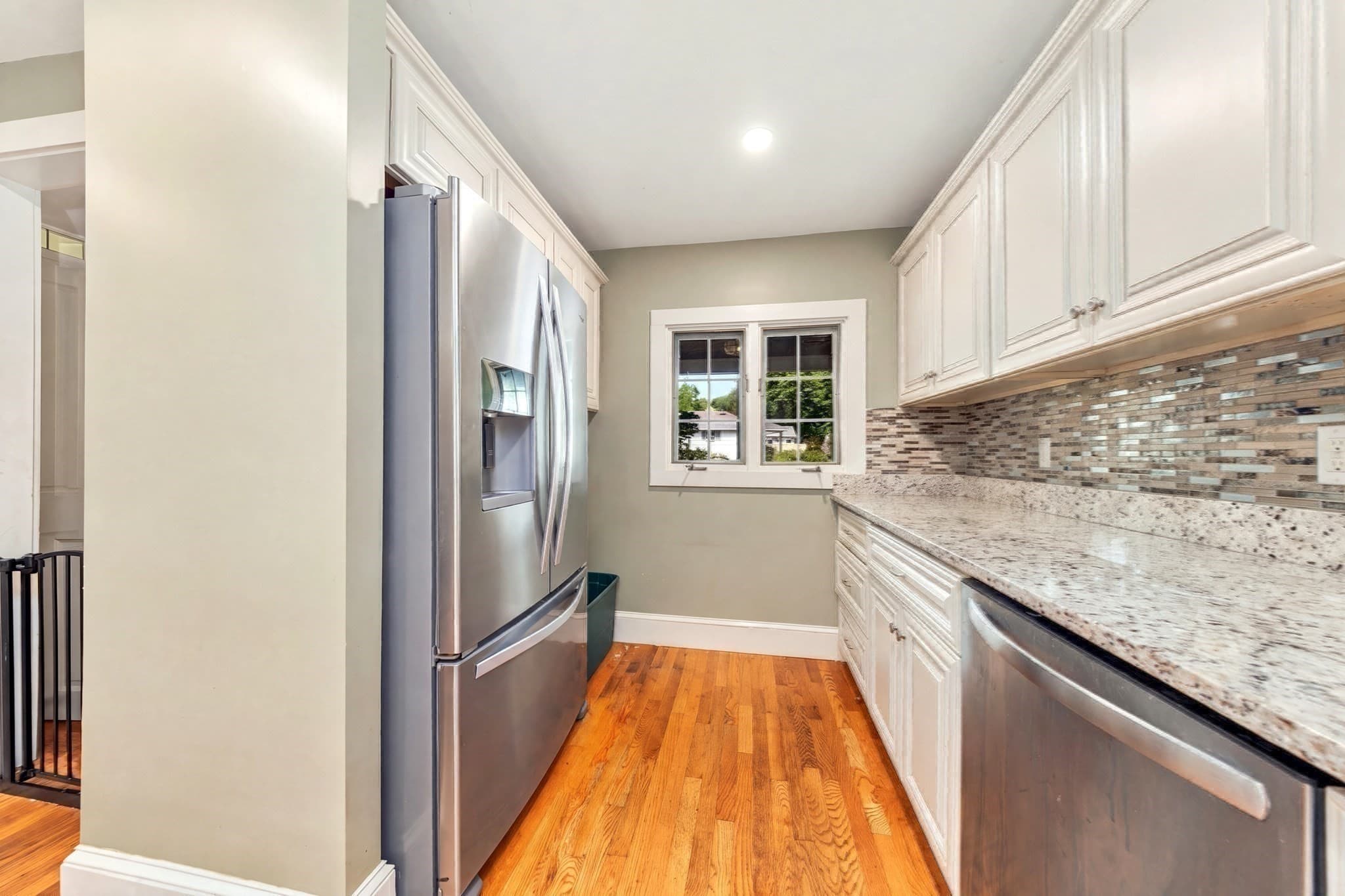 Single Family Residence at 33 Archer Rd, Rockland MA 02370, Rockland, photo 7 of 29