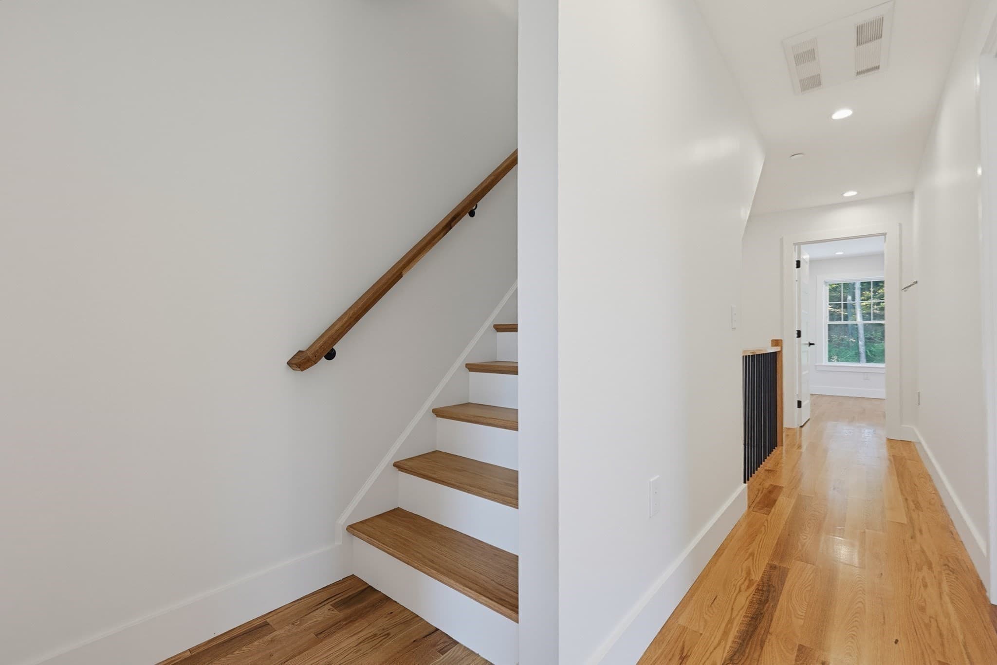 Condominium at 36 Linwood Ave # 36, Melrose MA 02176, Melrose, photo 28 of 41
