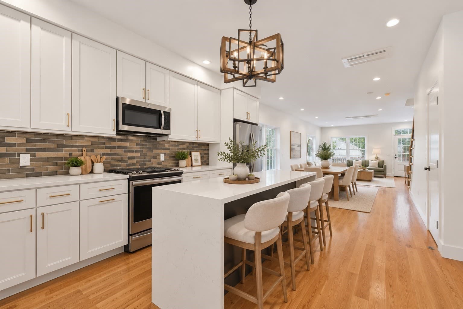Condominium at 36 Linwood Ave # 36, Melrose MA 02176, Melrose, photo 14 of 41
