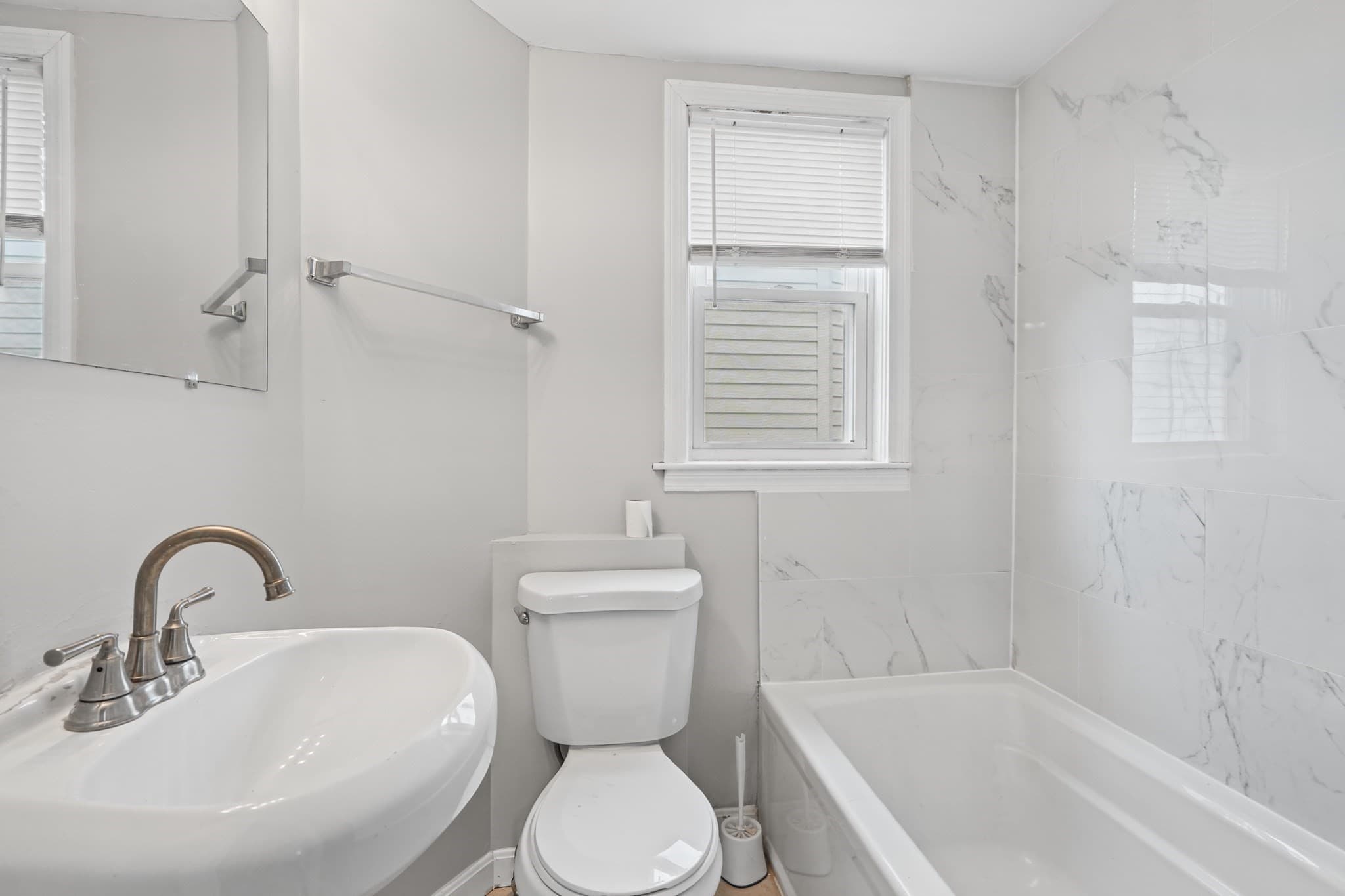 Condominium at 31 Calhoun # 2, Everett MA 02149, photo 8 of 17