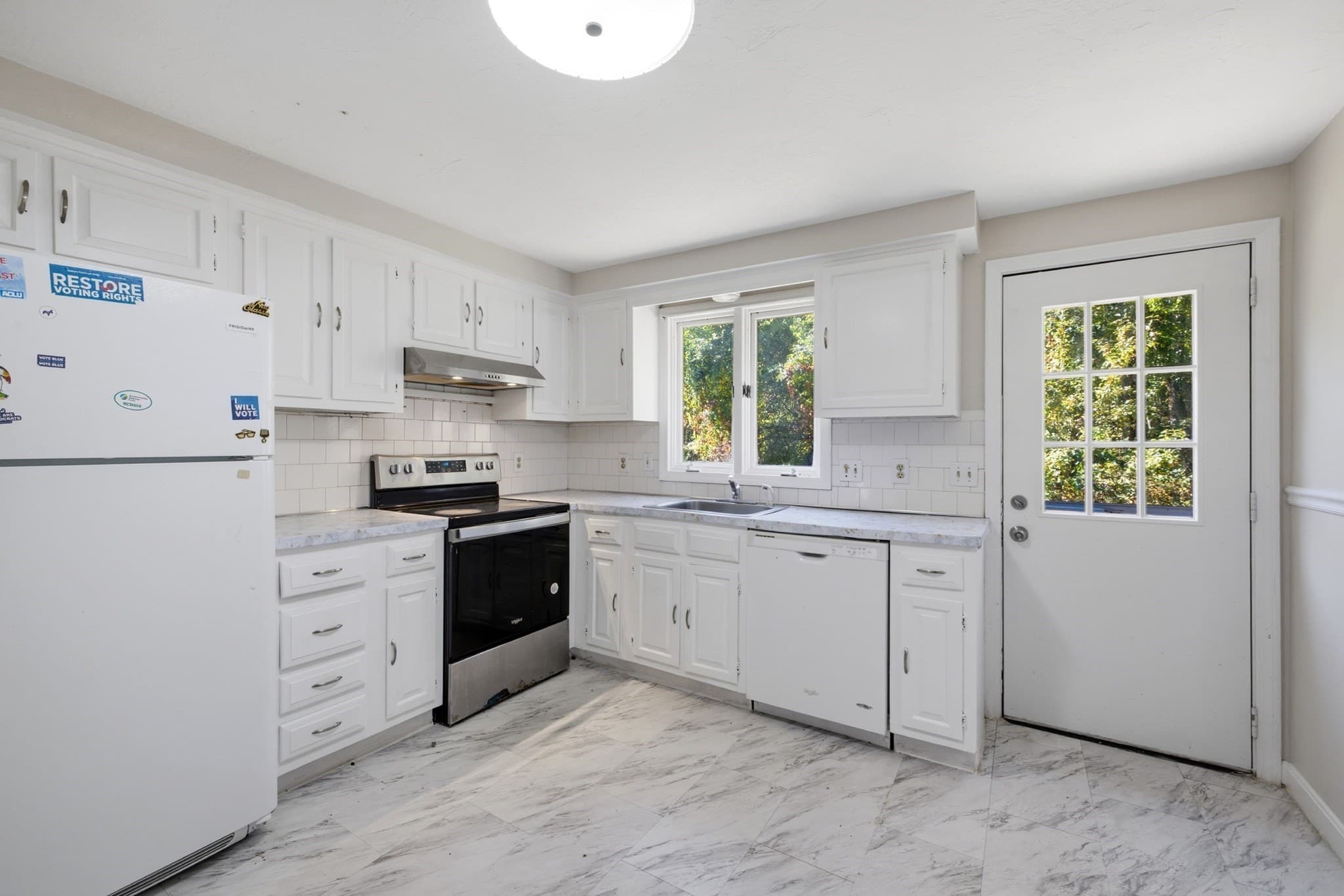 Single Family Residence at 21 Woodpark Circle, Lexington MA 02421, Lexington, photo 9 of 29