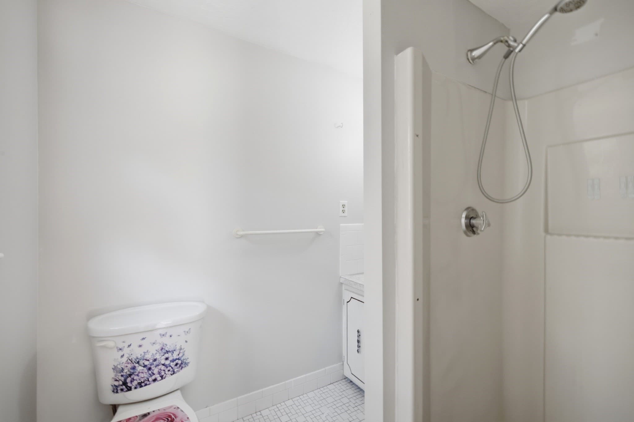 Single Family Residence at 21 Woodpark Circle, Lexington MA 02421, Lexington, photo 14 of 29