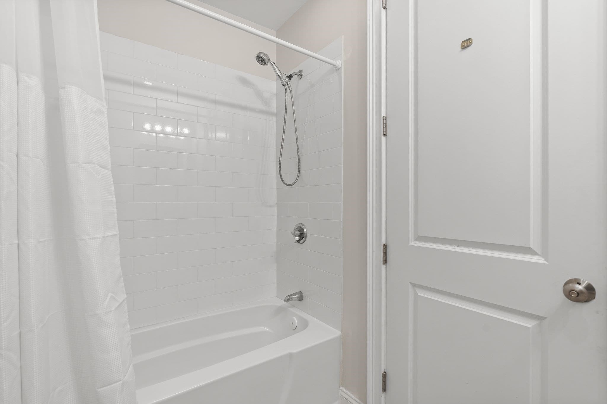 Condominium at 374-378 W Broadway # 3, Boston MA 02127, Boston, photo 19 of 34