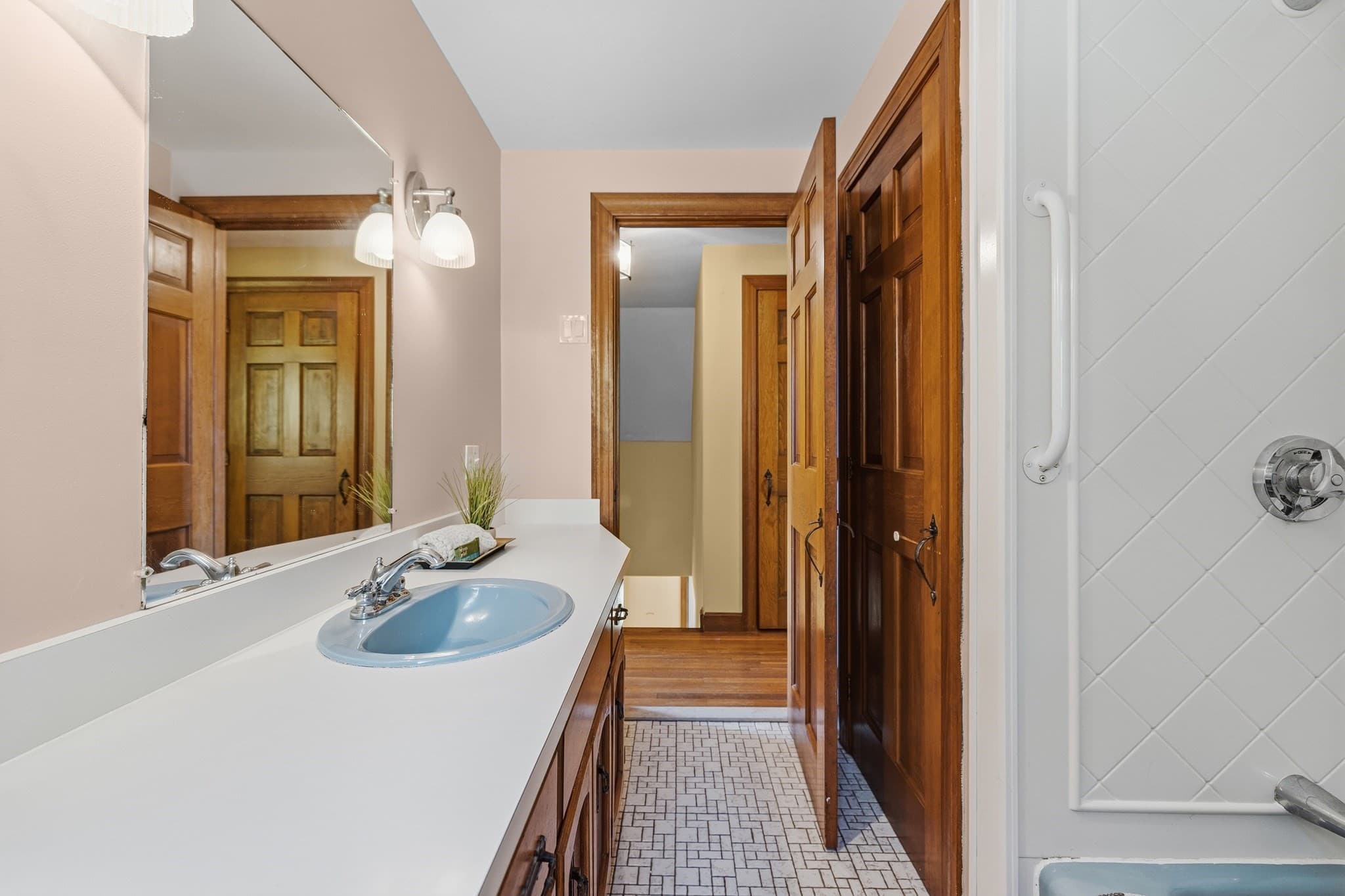 Single Family Residence at 86 Delmage Rd, Swansea MA 02777, Swansea, photo 32 of 41
