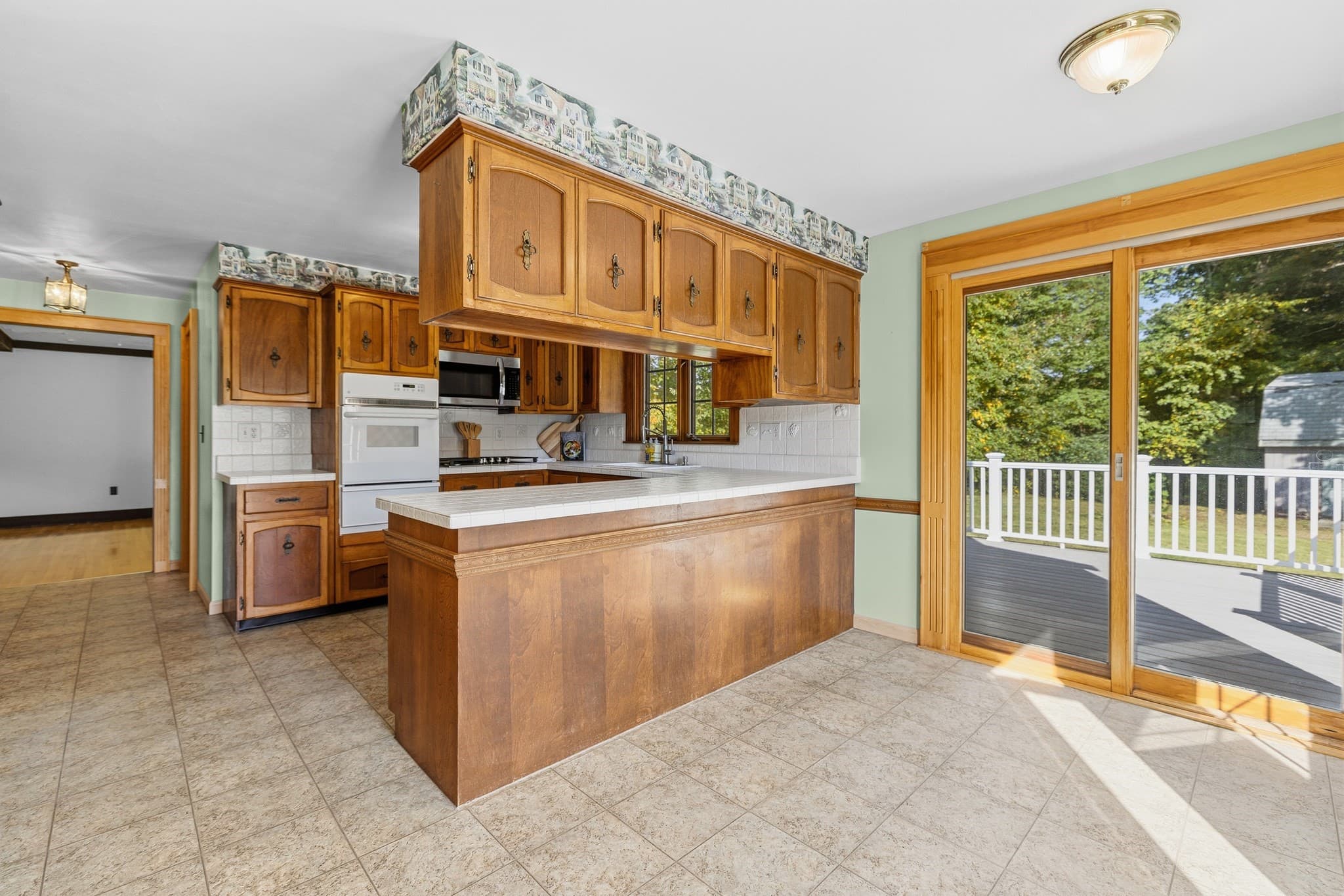 Single Family Residence at 86 Delmage Rd, Swansea MA 02777, Swansea, photo 8 of 41