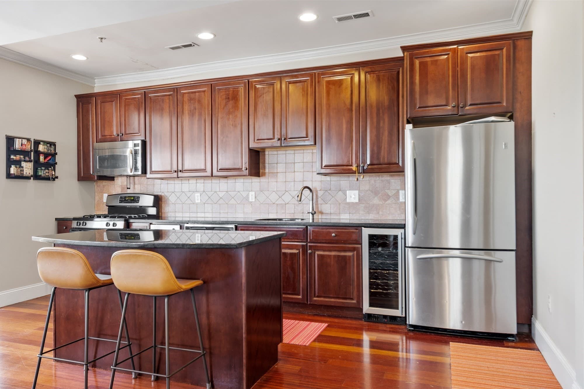 Condominium at 98 G St # 4, Boston MA 02127, Boston, photo 6 of 41