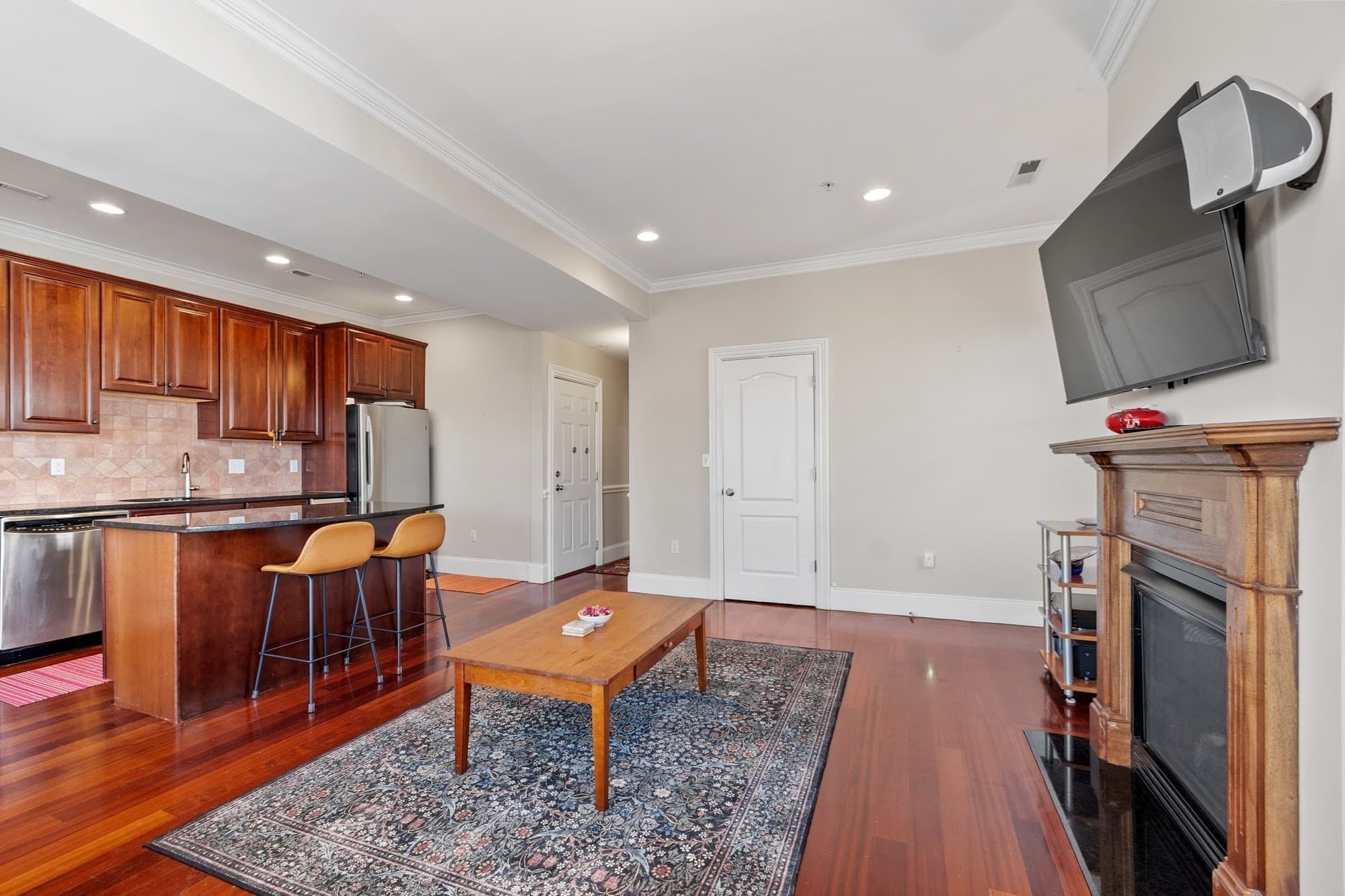 Condominium at 98 G St # 4, Boston MA 02127, Boston, photo 7 of 41