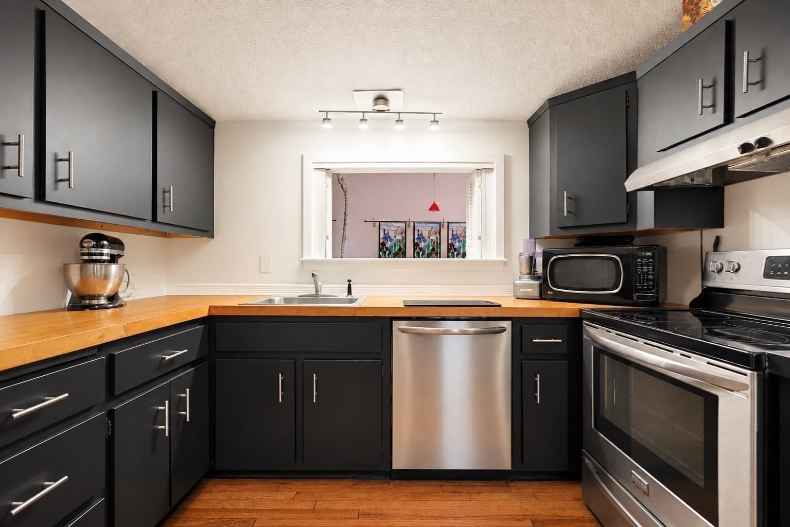 Single Family Residence at 2415 Bay Rd, Sharon MA 02067, Sharon, photo 10 of 36