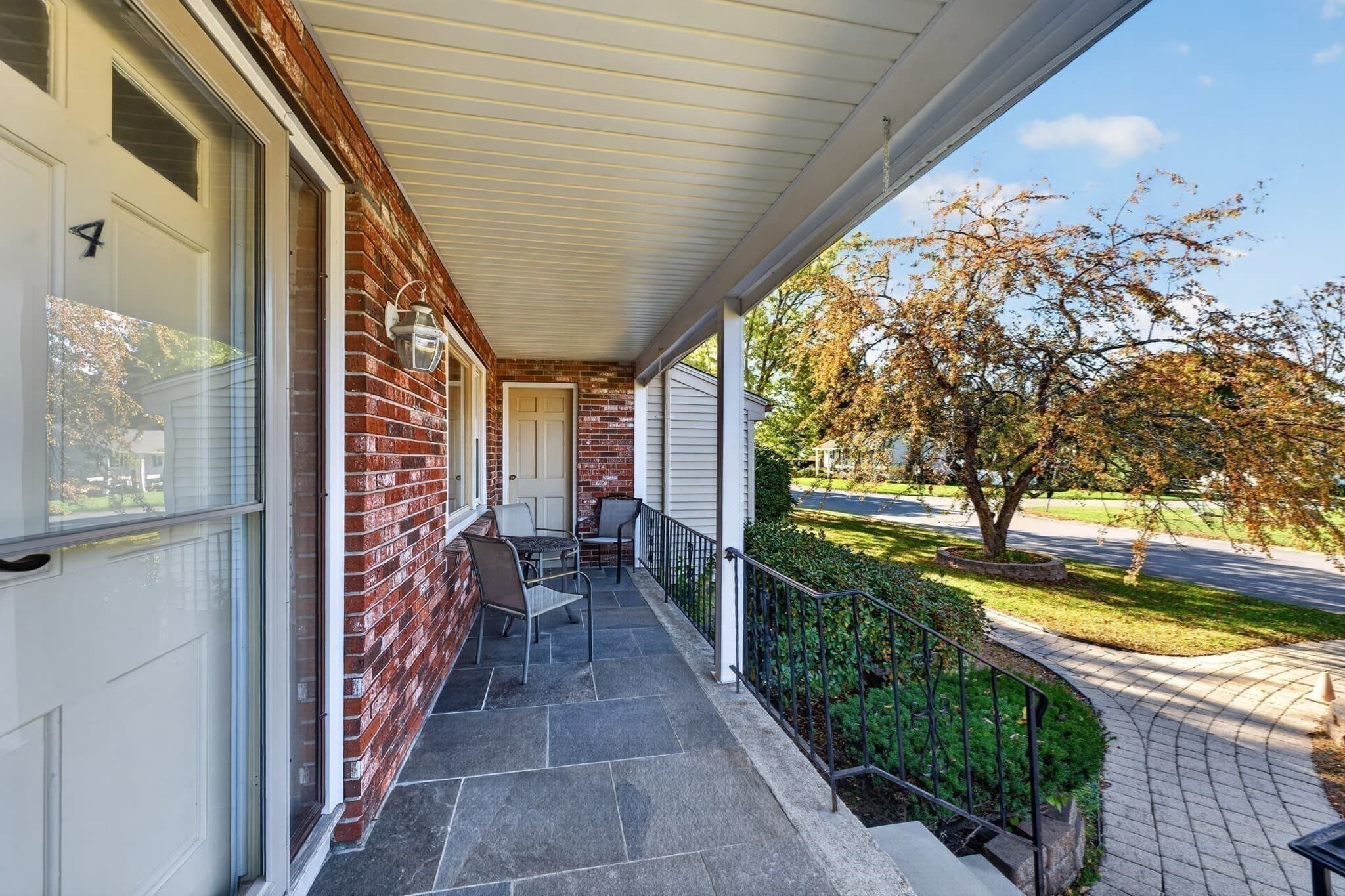 Single Family Residence at 4 Old Homestead Rd, Methuen MA 01844, Methuen, photo 10 of 36