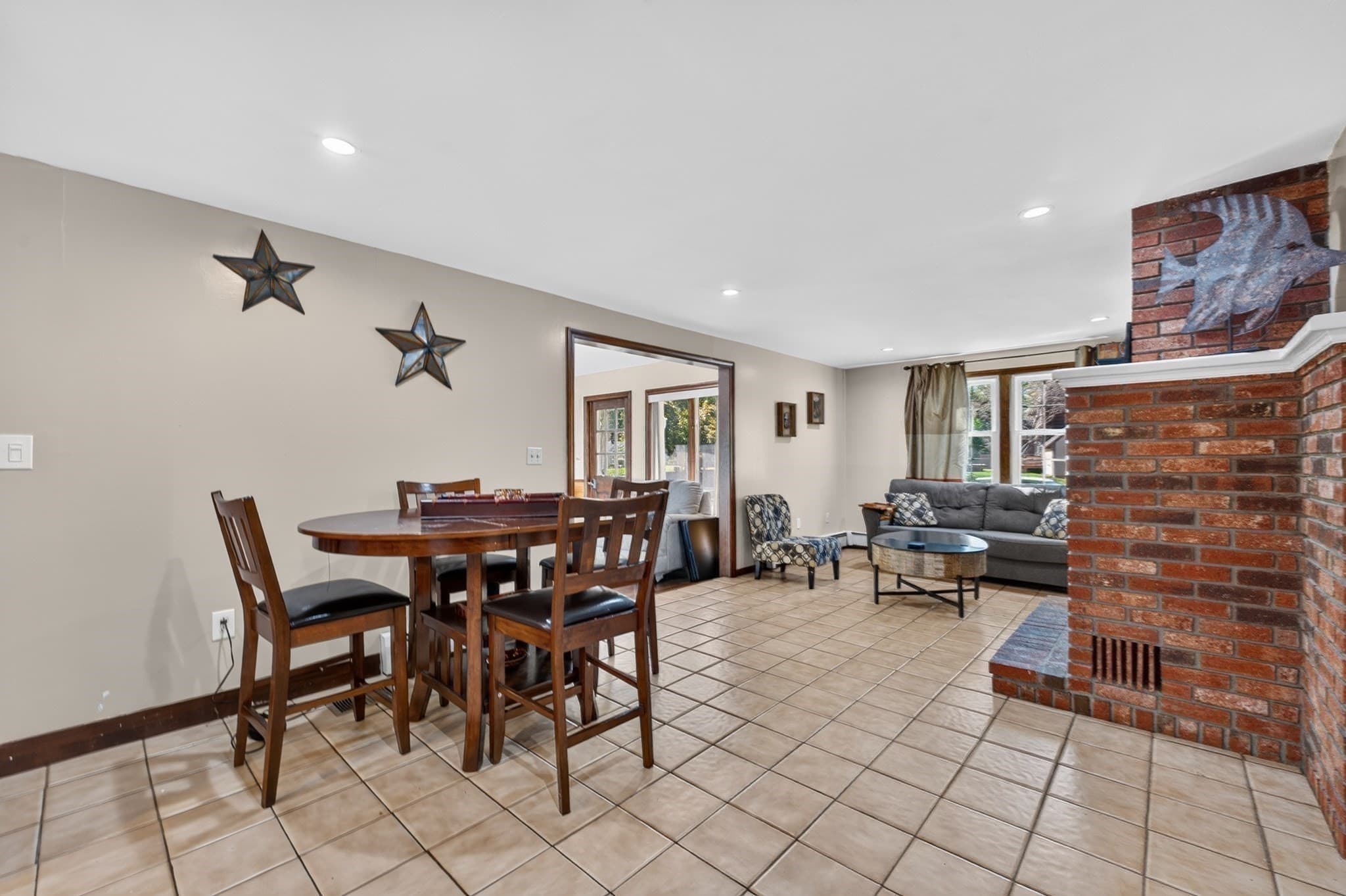 Single Family Residence at 4 Old Homestead Rd, Methuen MA 01844, Methuen, photo 14 of 36