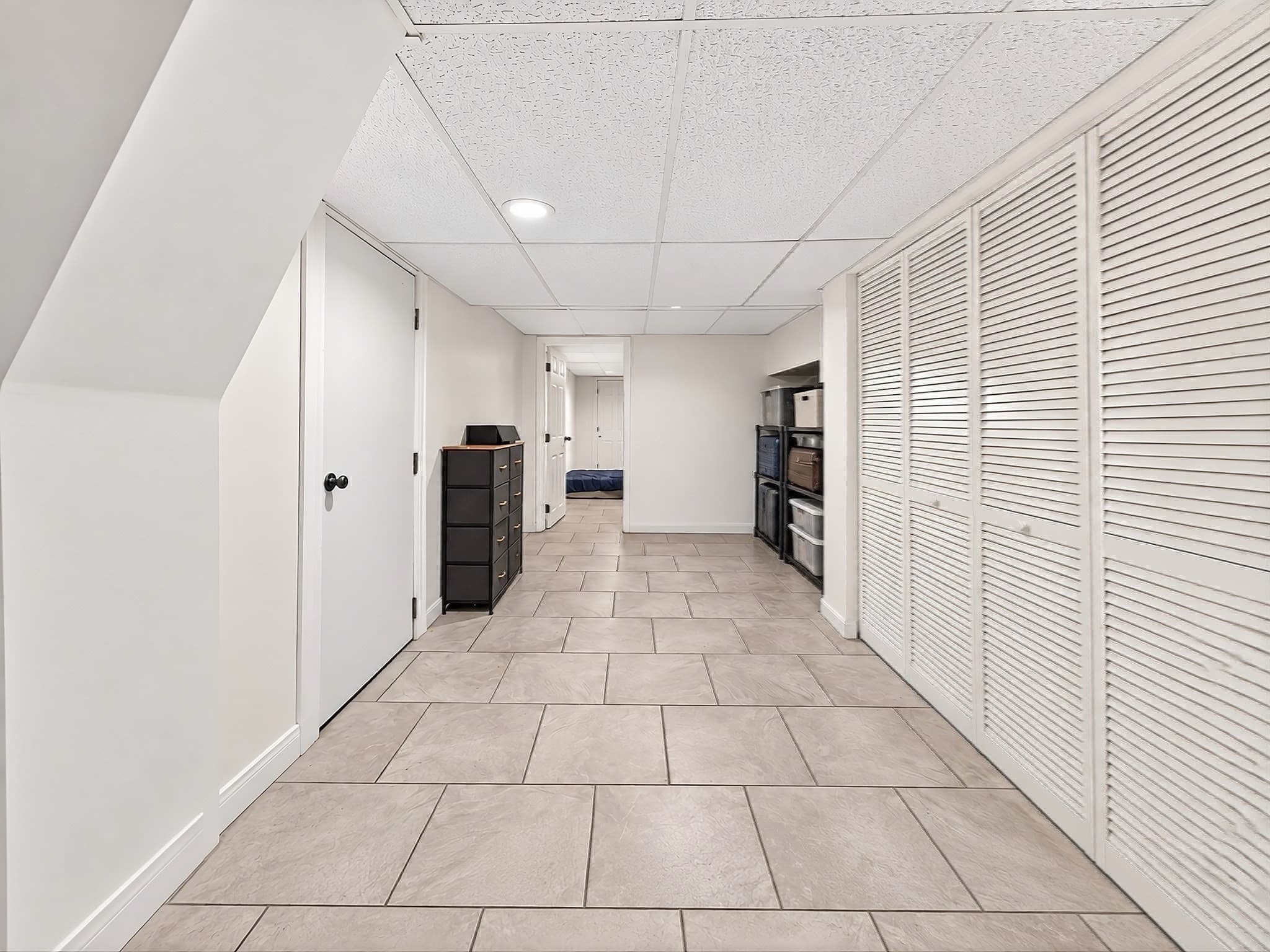 Single Family Residence at 4 Old Homestead Rd, Methuen MA 01844, Methuen, photo 35 of 36