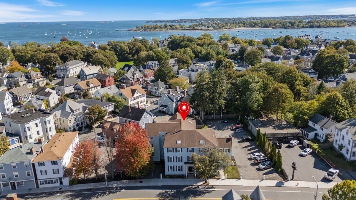 Condominium at 75 Cabot St # 8, Beverly MA 01915, Beverly, photo 2 of 21