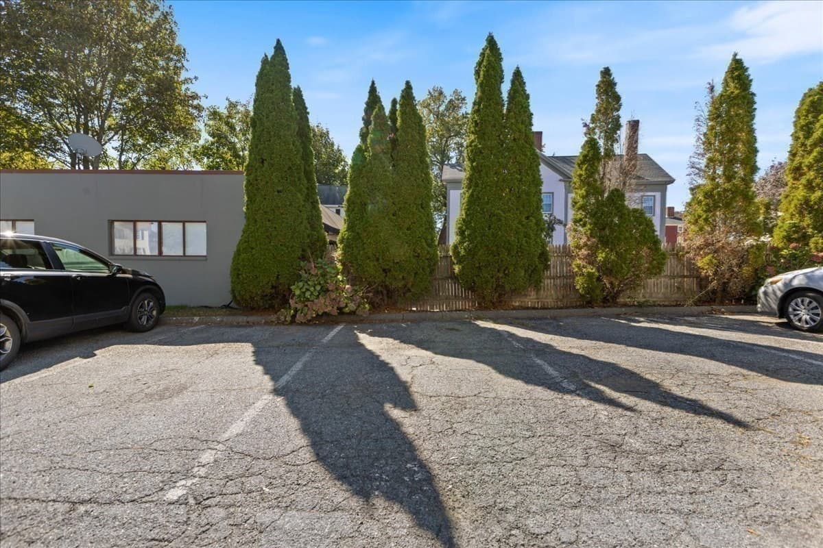 Condominium at 75 Cabot St # 8, Beverly MA 01915, Beverly, photo 17 of 21