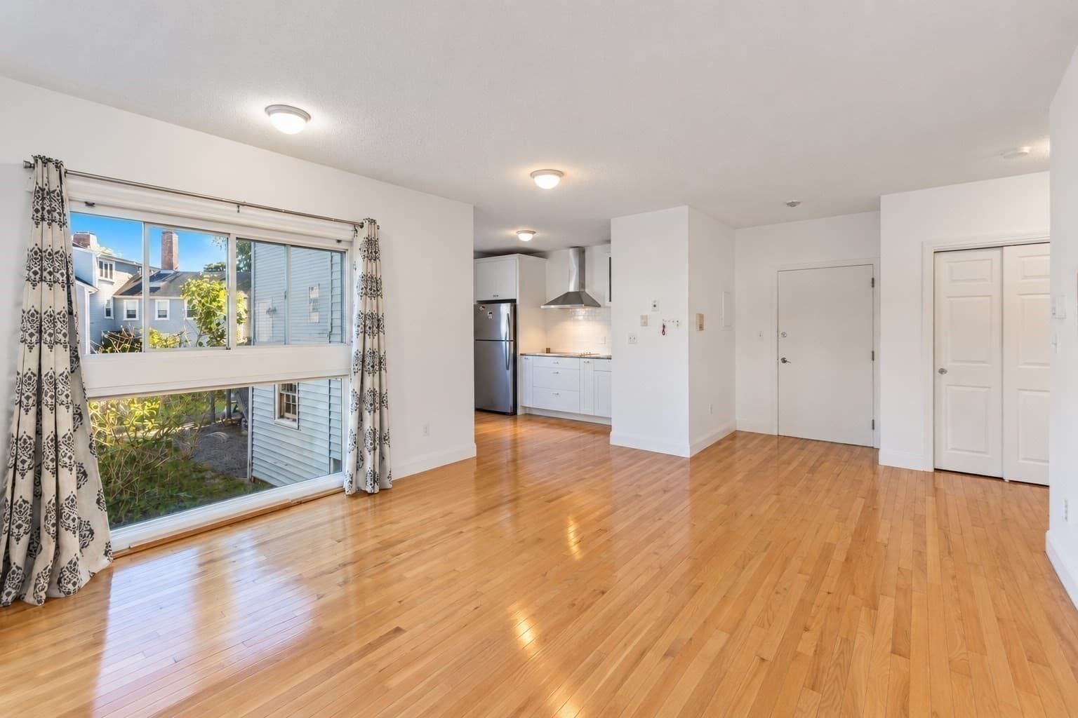 Condominium at 75 Cabot St # 8, Beverly MA 01915, Beverly, photo 7 of 21