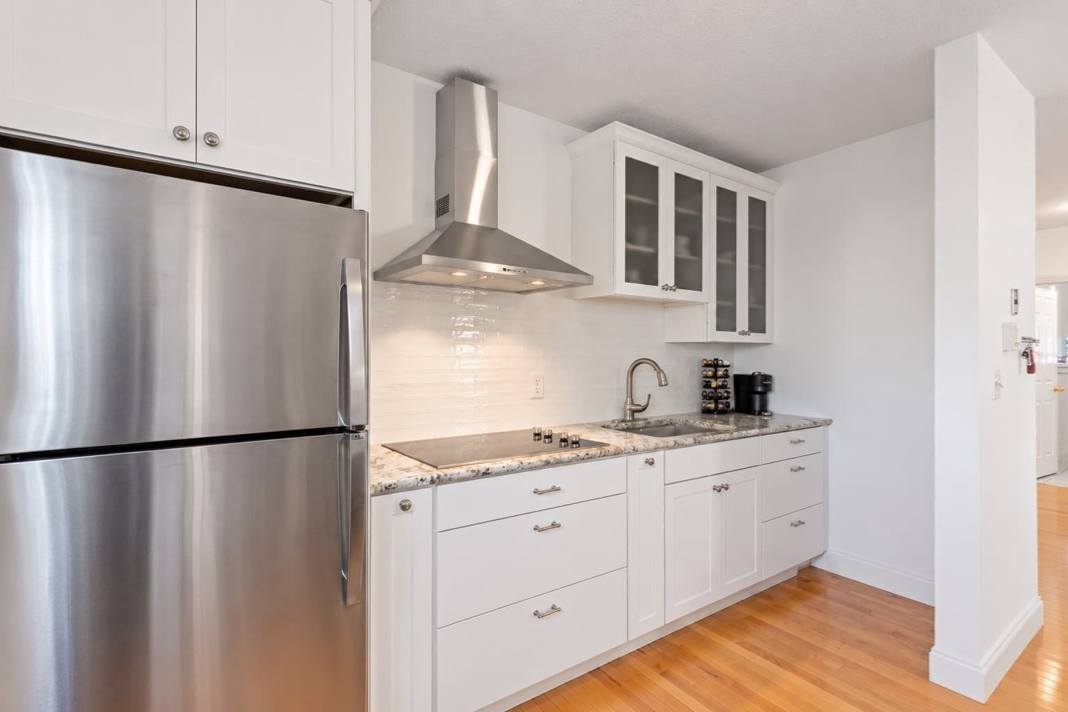 Condominium at 75 Cabot St # 8, Beverly MA 01915, Beverly, photo 9 of 21