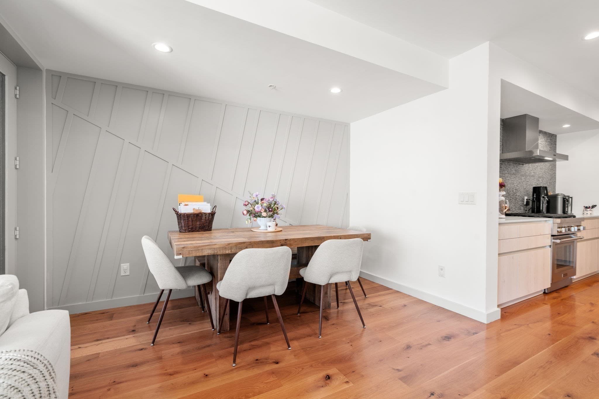 Condominium at 362-364 W Broadway # 5, Boston MA 02127, Boston, photo 6 of 25