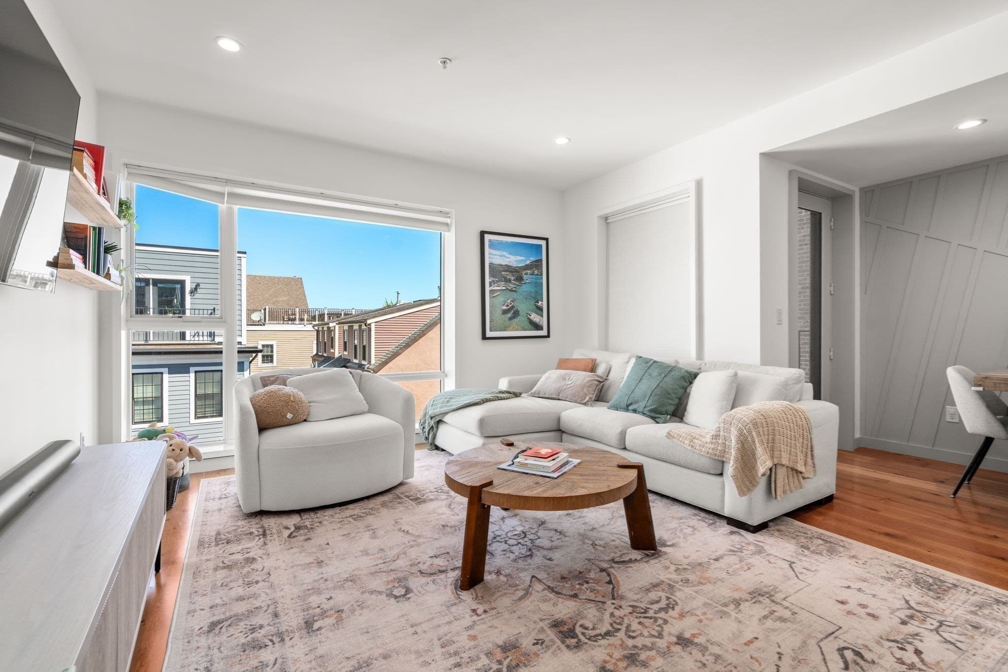 Condominium at 362-364 W Broadway # 5, Boston MA 02127, Boston, photo 3 of 25