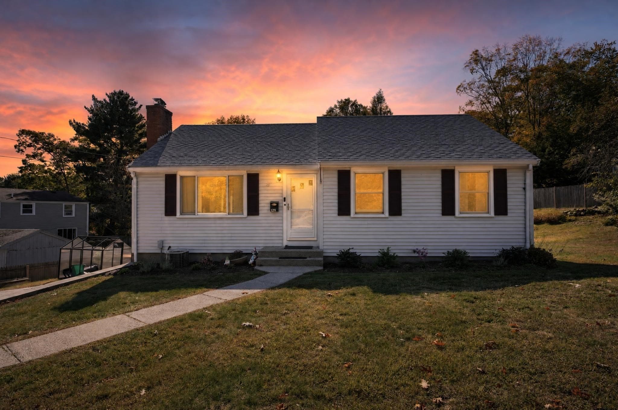 Single Family Residence at 129 Norton St, Weymouth MA 02191, Weymouth, photo 2 of 36