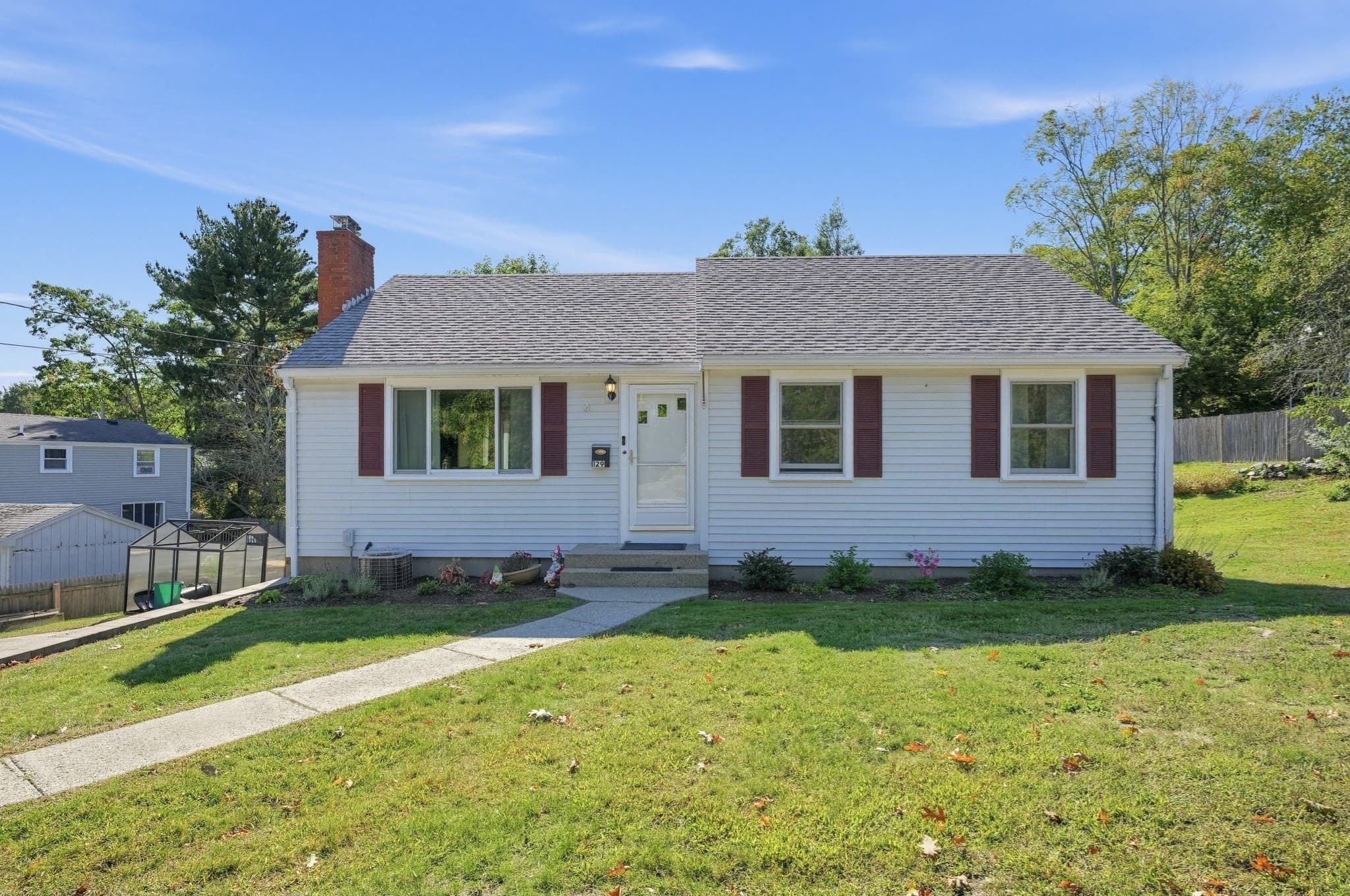 129 Norton St, Weymouth MA 02191