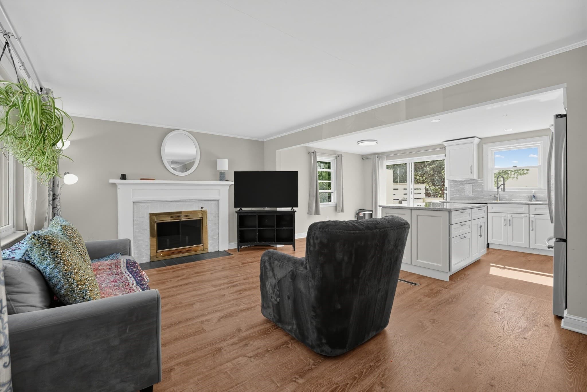 Single Family Residence at 129 Norton St, Weymouth MA 02191, Weymouth, photo 5 of 36