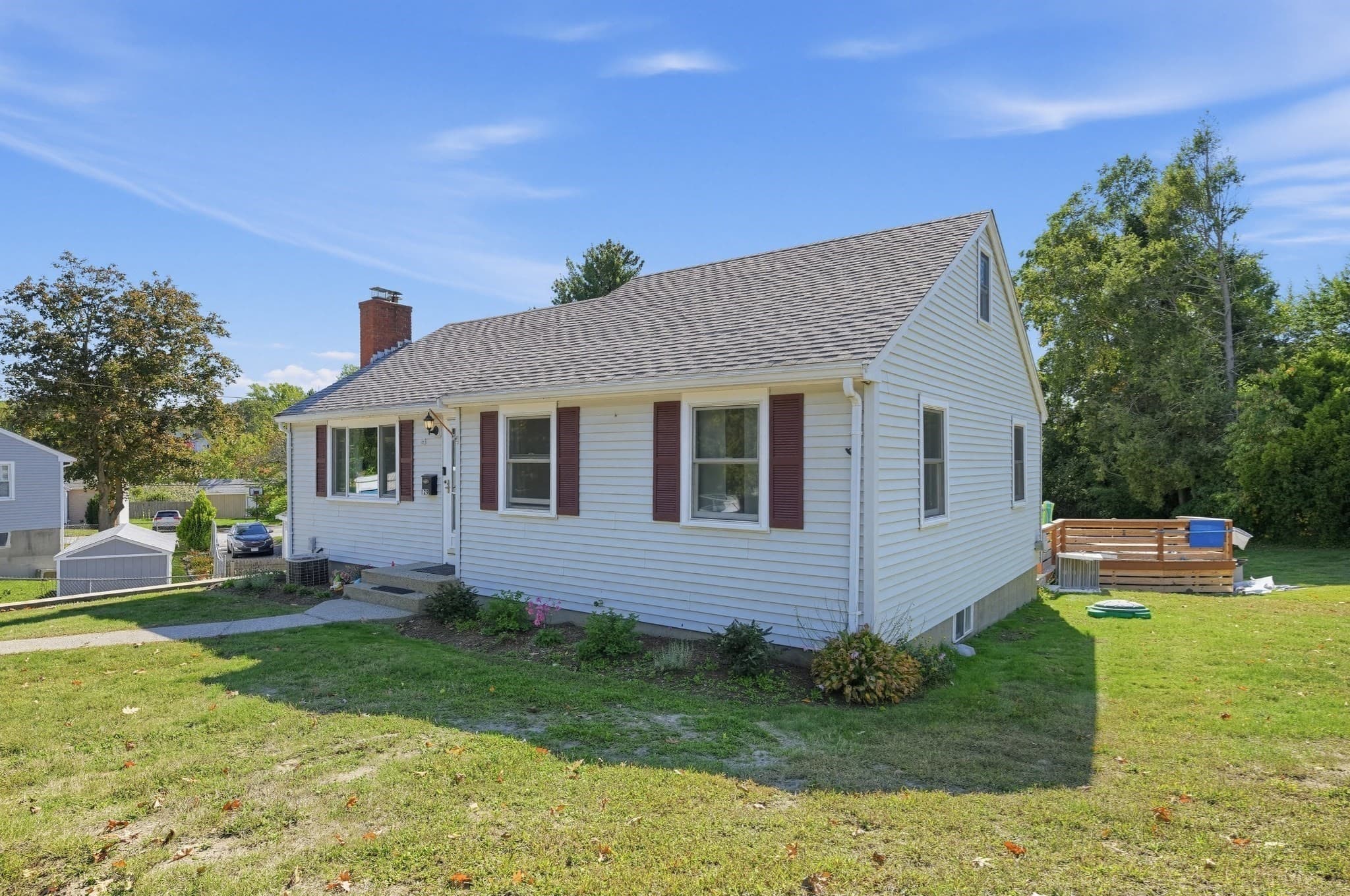 Single Family Residence at 129 Norton St, Weymouth MA 02191, Weymouth, photo 4 of 36