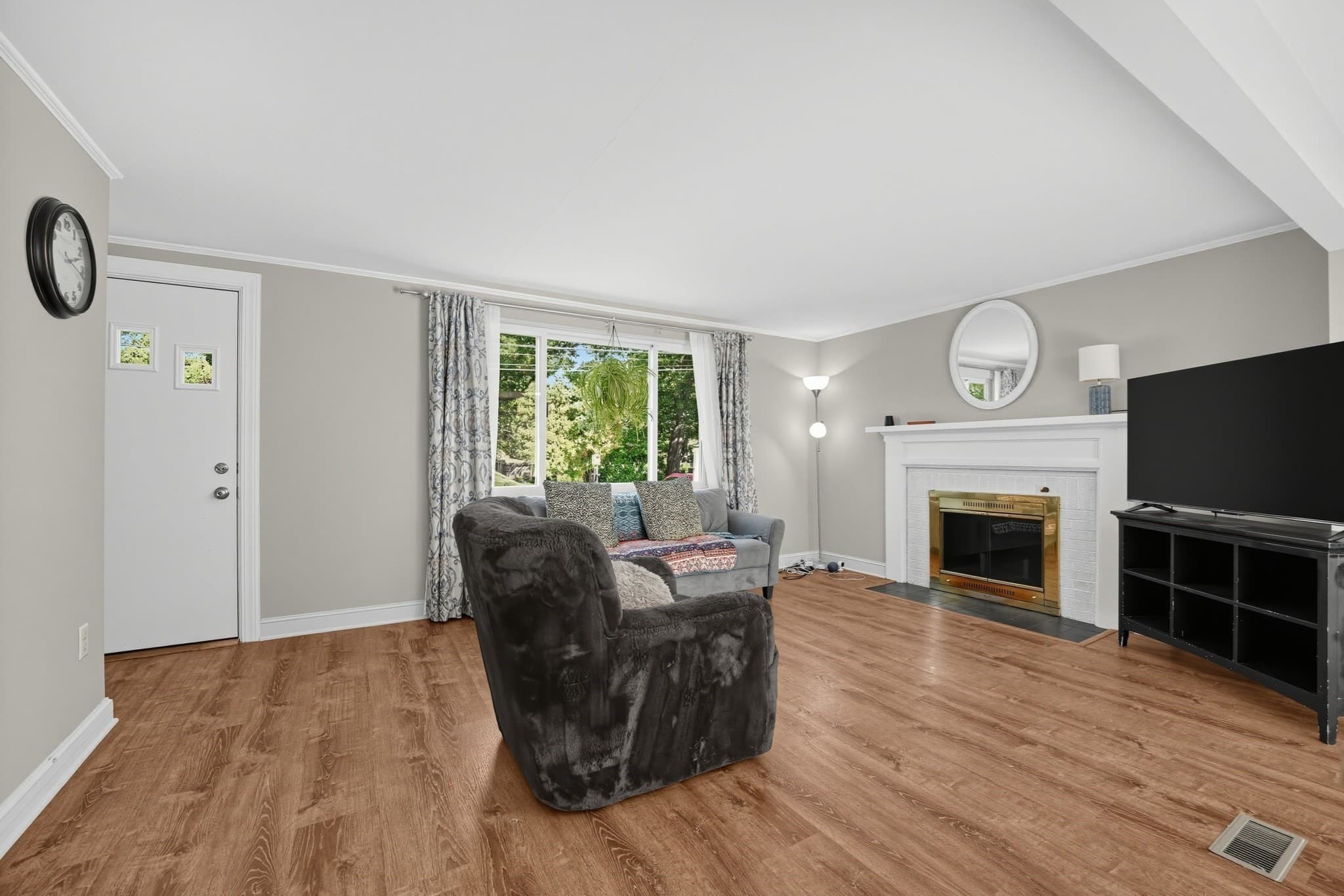 Single Family Residence at 129 Norton St, Weymouth MA 02191, Weymouth, photo 8 of 36