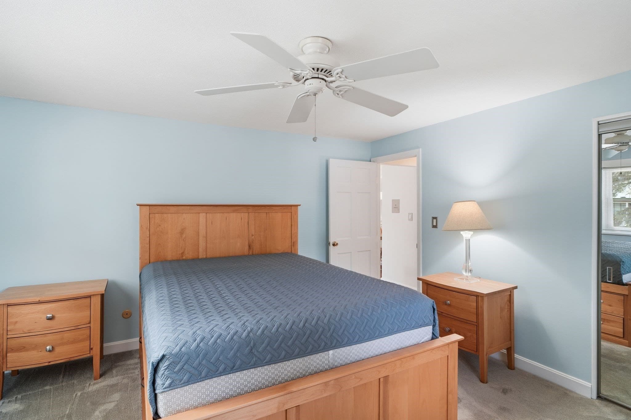 Condominium at 4 Colonial Dr # 11, Andover MA 01810, Andover, photo 14 of 28