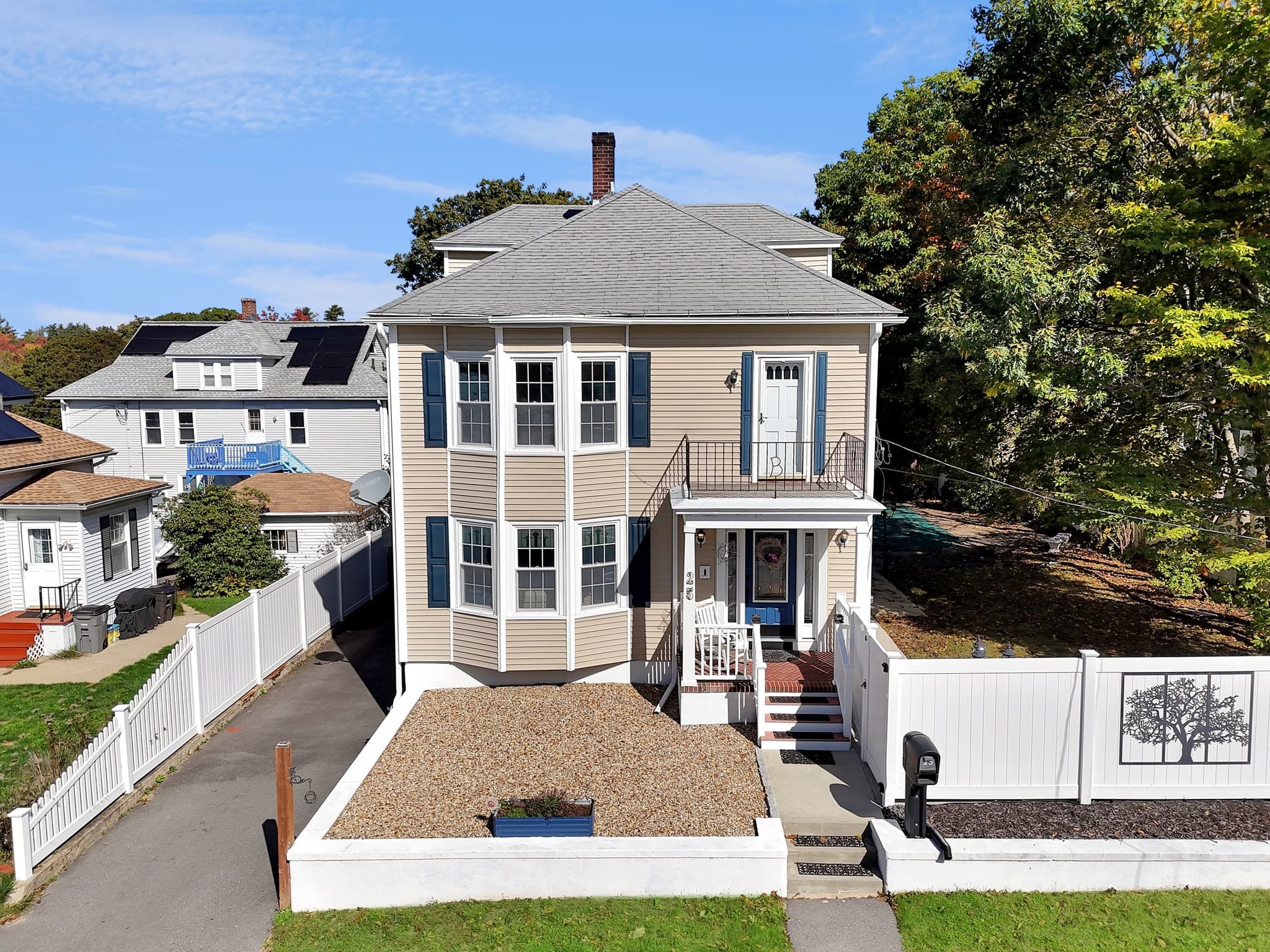 Single Family Residence at 25 Wasa St, Gardner MA 01440, Gardner, photo 2 of 42