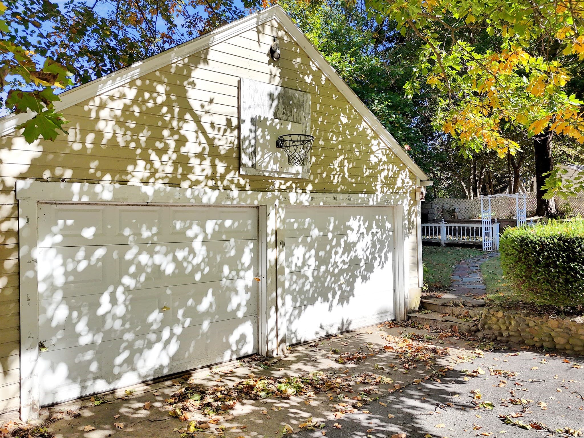 Single Family Residence at 25 Wasa St, Gardner MA 01440, Gardner, photo 8 of 42