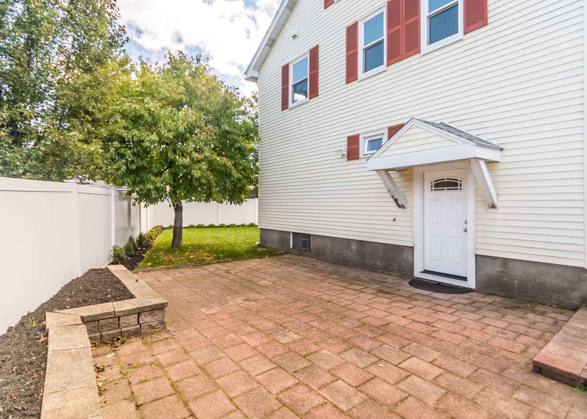 Single Family Residence at 17 Hamblin Road, Waltham MA 02453, Waltham, photo 35 of 35