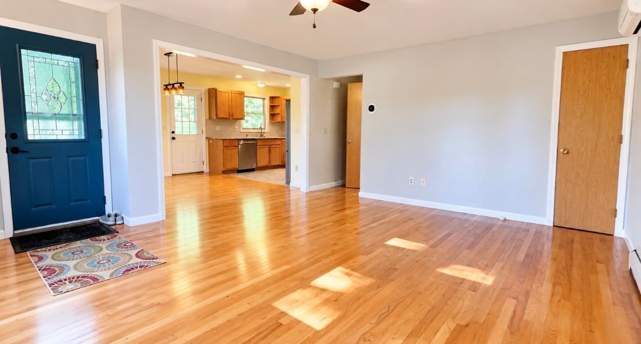 Single Family Residence at 2 Grandview Ln, Easthampton MA 01027, Easthampton, photo 13 of 40