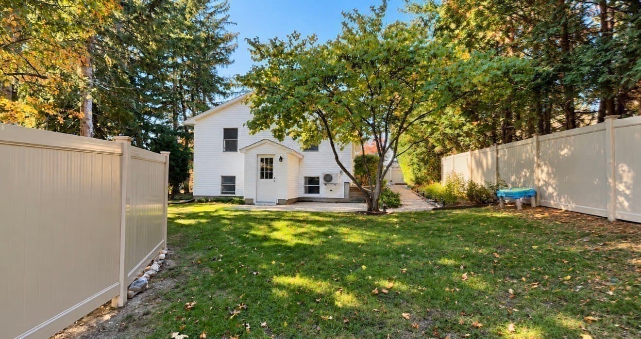 Single Family Residence at 2 Grandview Ln, Easthampton MA 01027, Easthampton, photo 32 of 40