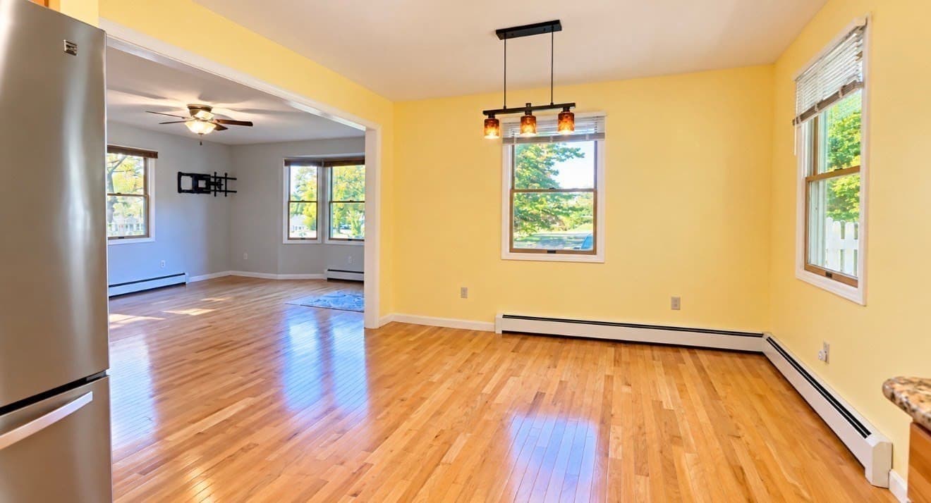 Single Family Residence at 2 Grandview Ln, Easthampton MA 01027, Easthampton, photo 9 of 40
