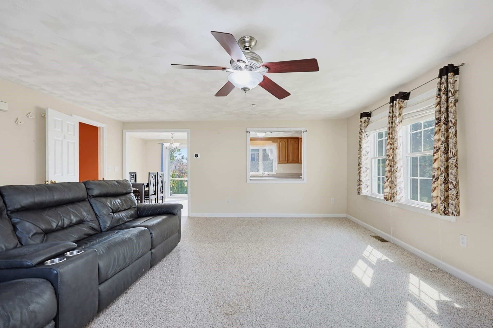 Condominium at 37 Dennis St # 5, Attleboro MA 02703, Attleboro, photo 5 of 38