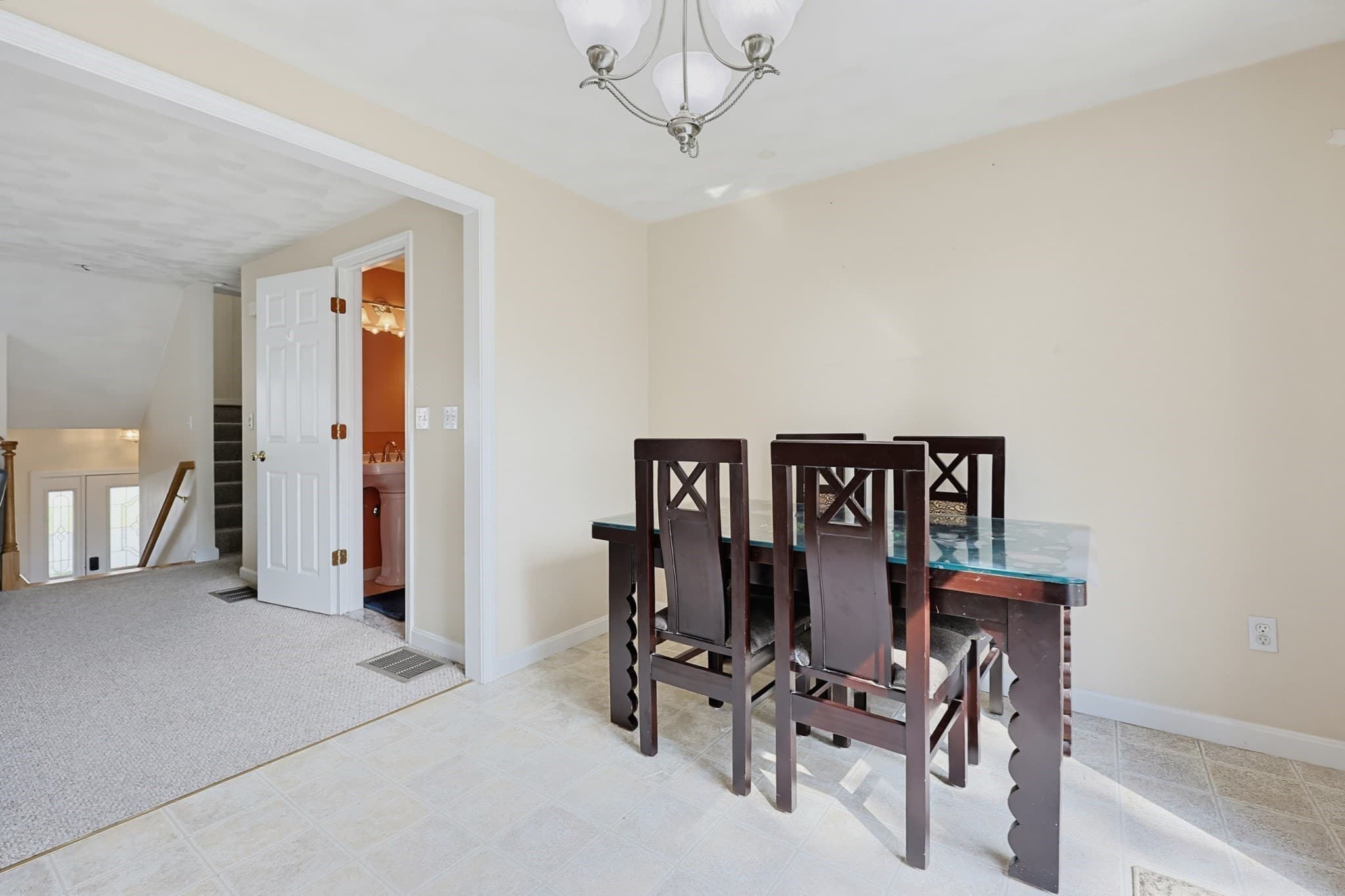 Condominium at 37 Dennis St # 5, Attleboro MA 02703, Attleboro, photo 14 of 38