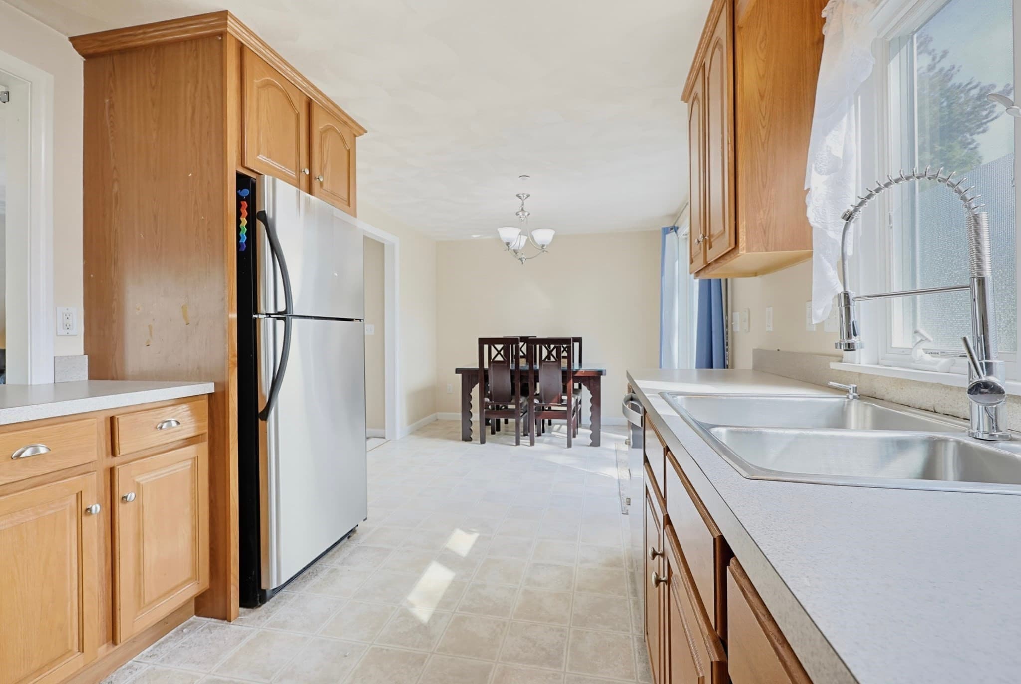 Condominium at 37 Dennis St # 5, Attleboro MA 02703, Attleboro, photo 11 of 38
