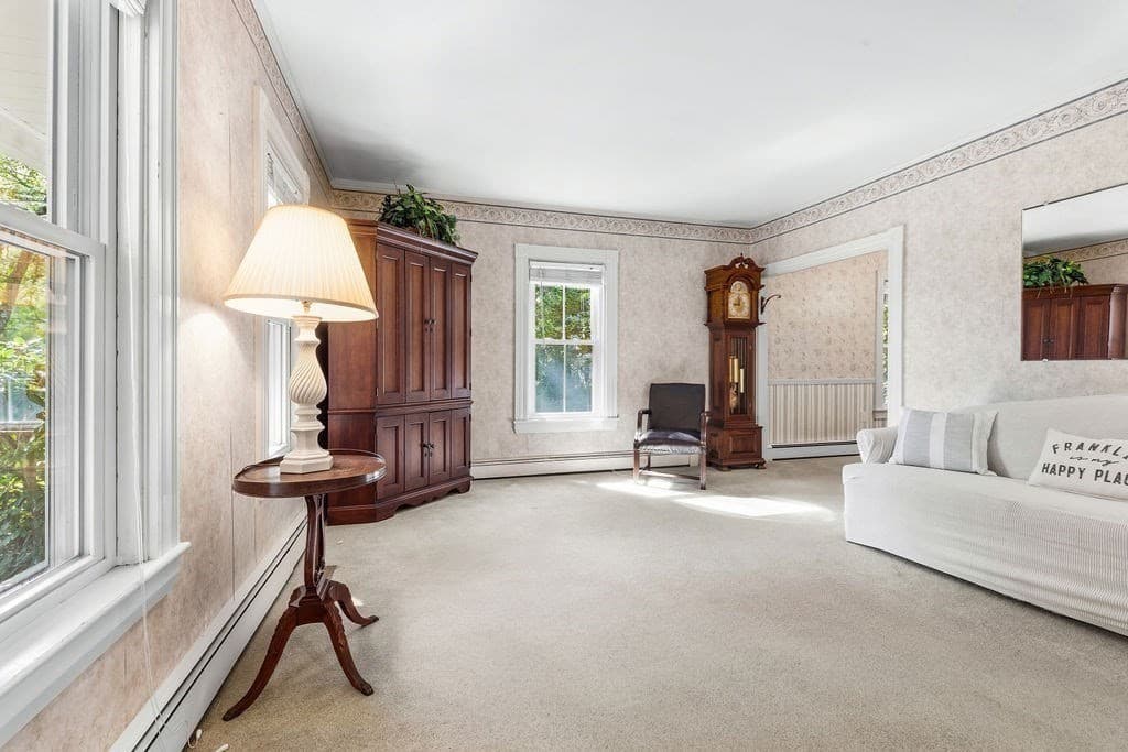 Single Family Residence at 162 Lincoln St, Franklin MA 02038, Franklin, photo 12 of 40