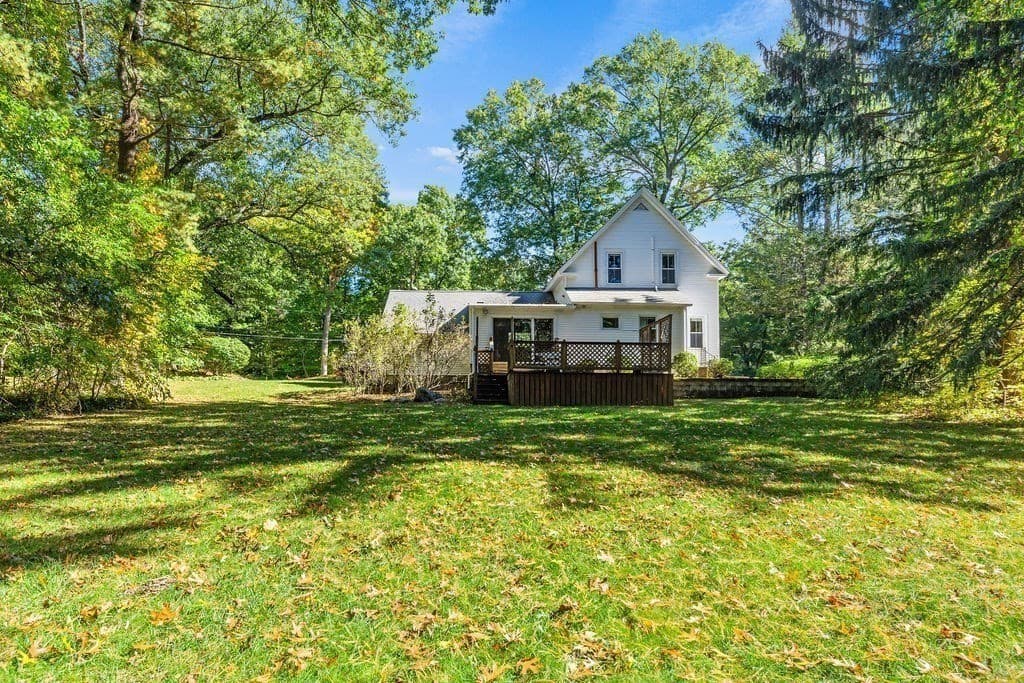 Single Family Residence at 162 Lincoln St, Franklin MA 02038, Franklin, photo 32 of 40