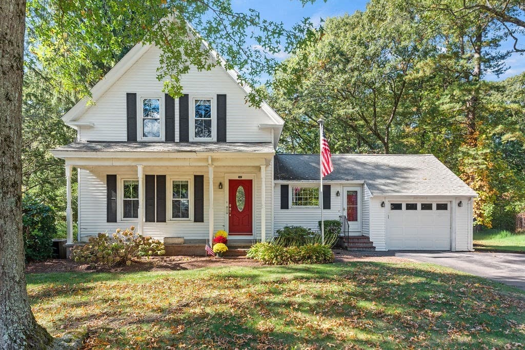 162 Lincoln St, Franklin MA 02038