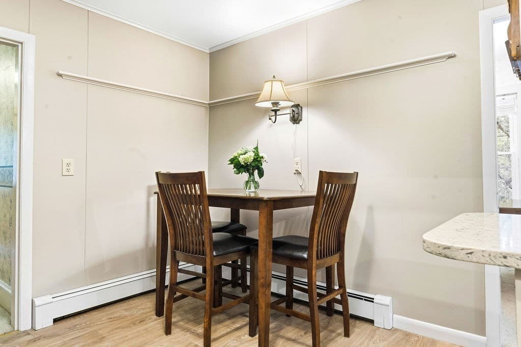 Single Family Residence at 162 Lincoln St, Franklin MA 02038, Franklin, photo 9 of 40