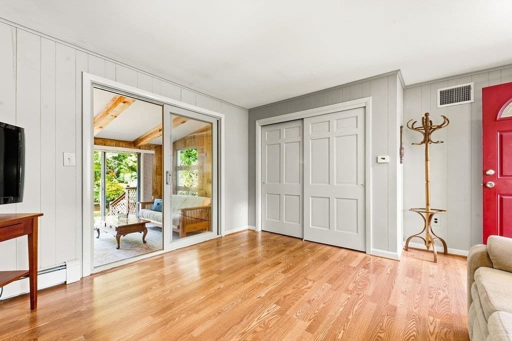 Single Family Residence at 162 Lincoln St, Franklin MA 02038, Franklin, photo 15 of 40