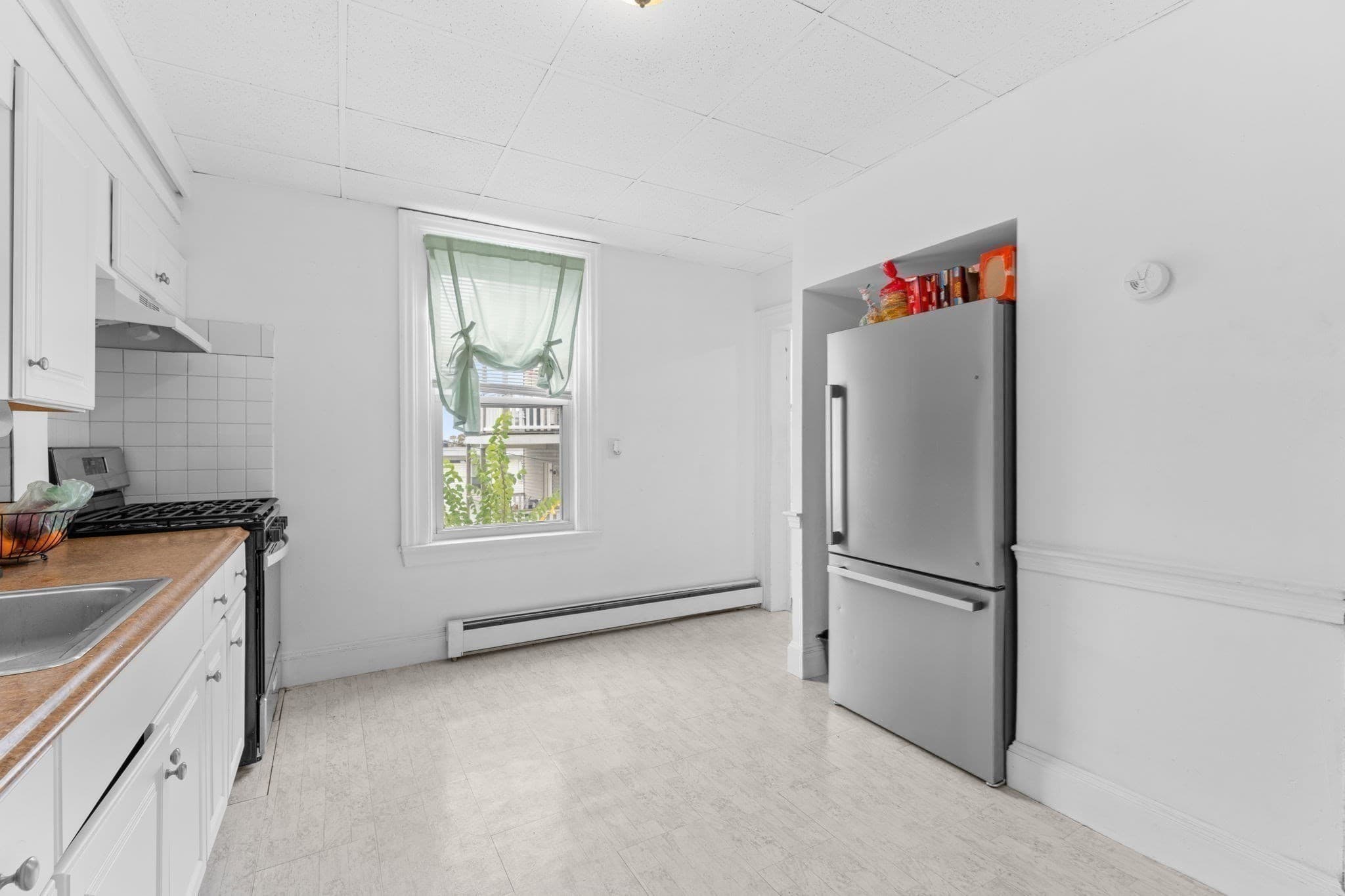 Multi Family at 5 Forest Hill Ave, Lynn MA 01904, Lynn, photo 7 of 14