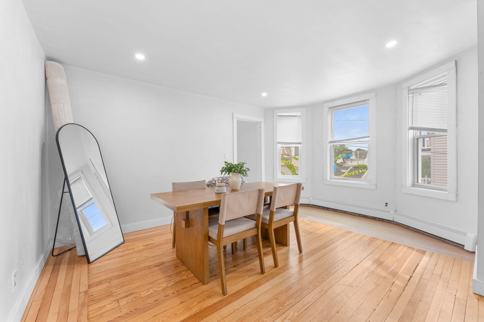 Multi Family at 5 Forest Hill Ave, Lynn MA 01904, Lynn, photo 4 of 14