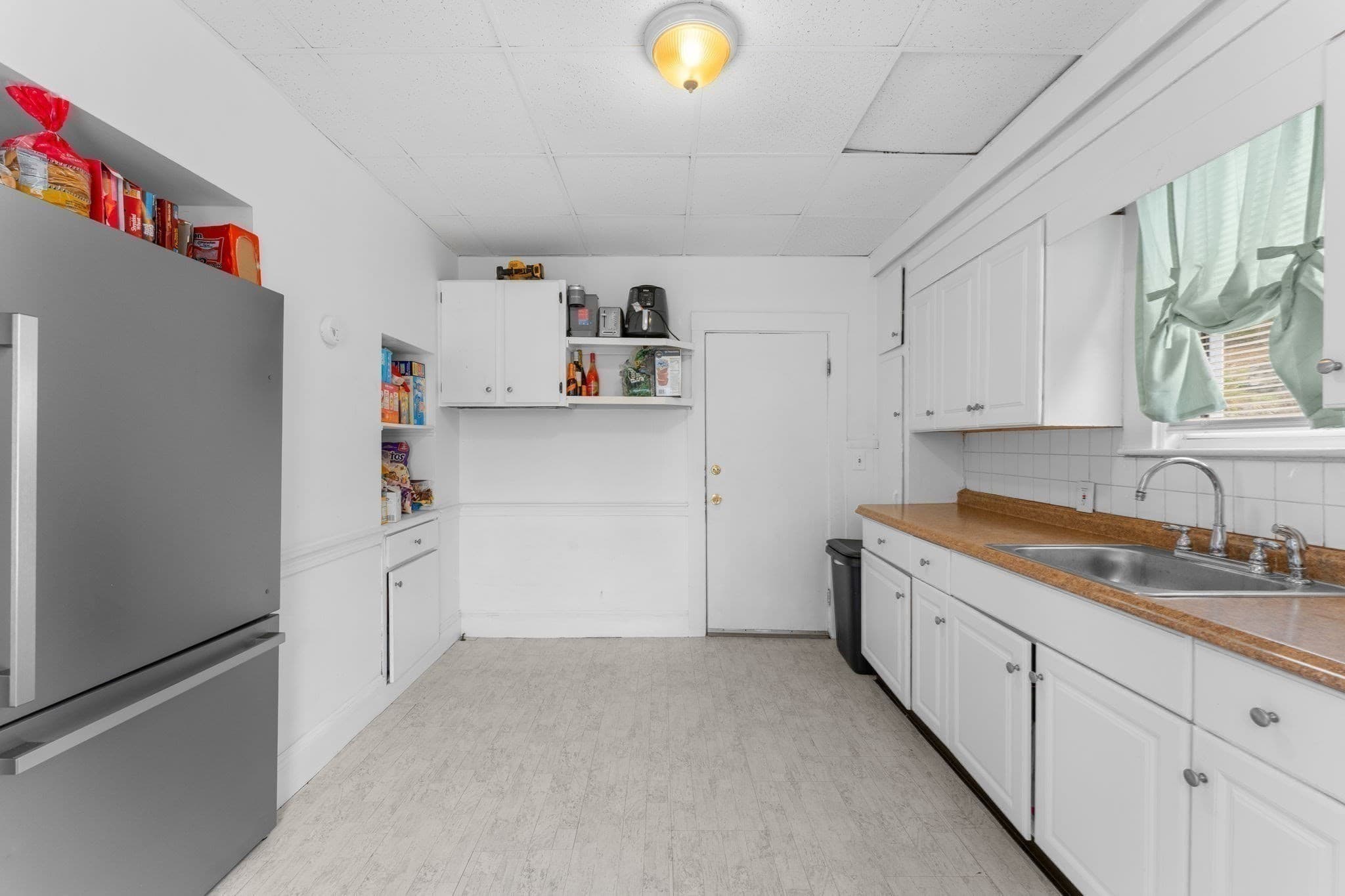 Multi Family at 5 Forest Hill Ave, Lynn MA 01904, Lynn, photo 8 of 14