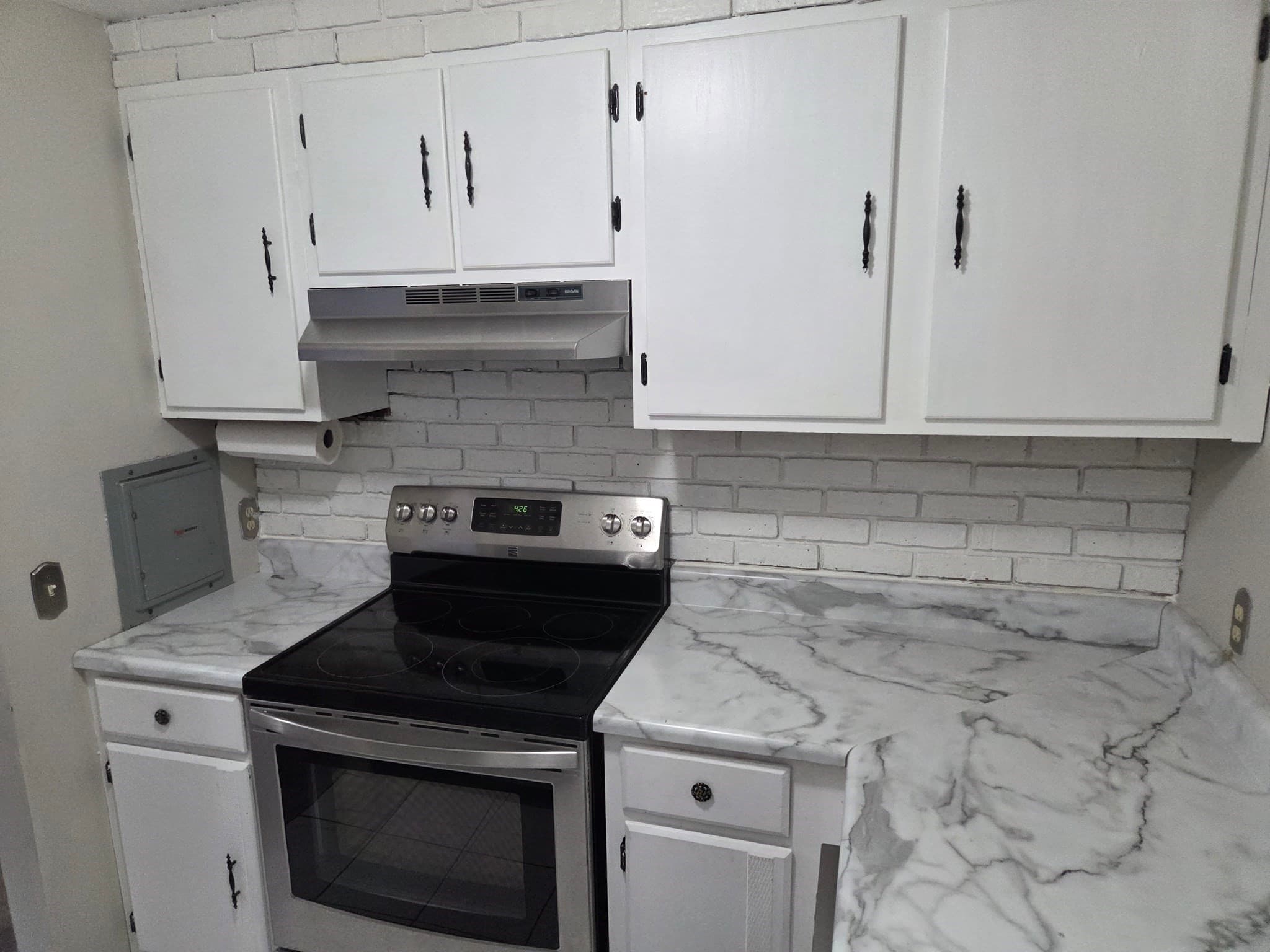 Condominium at 129 Quaker Highway # 23, Uxbridge MA 01569, Uxbridge, photo 5 of 28