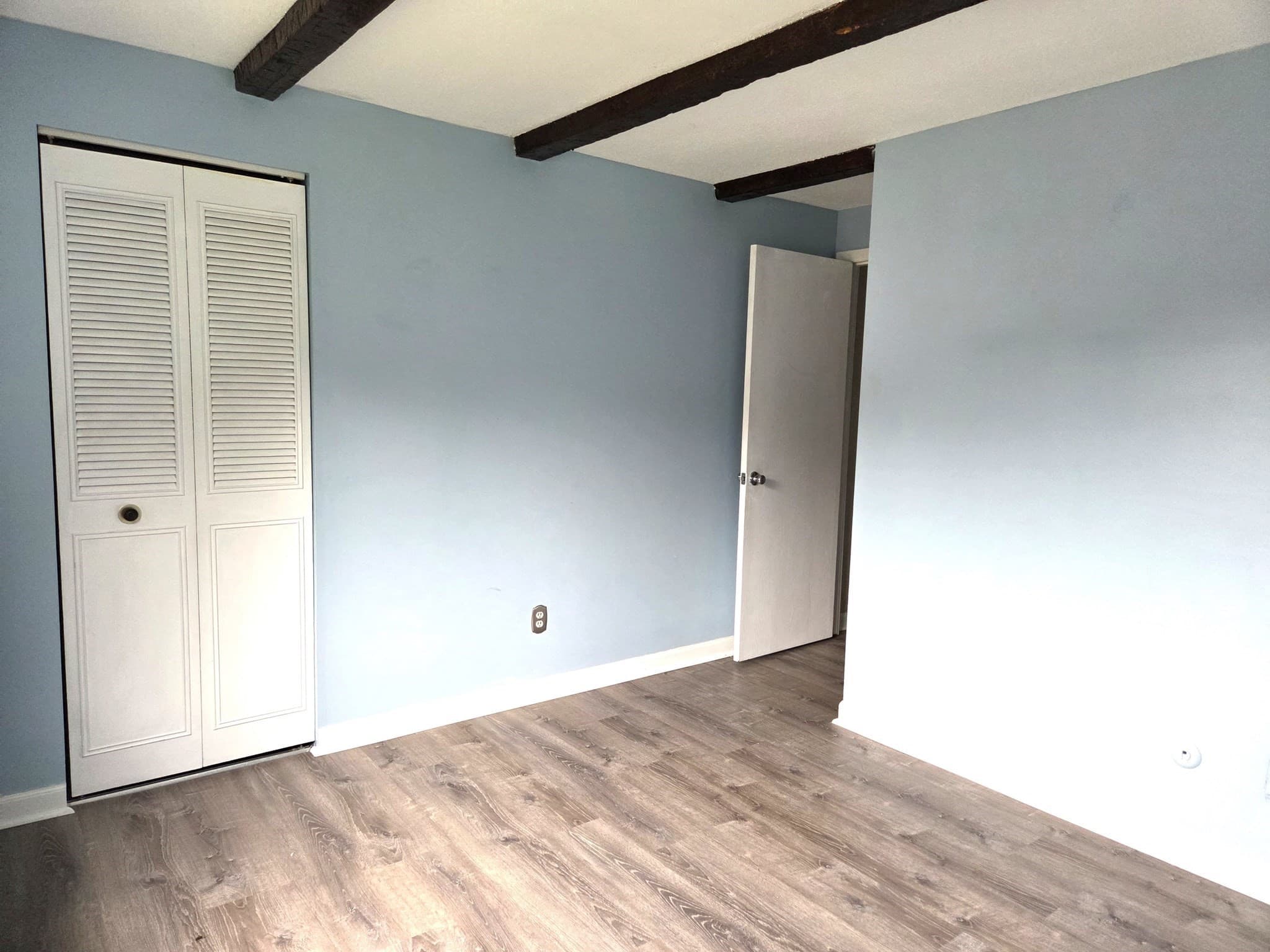 Condominium at 129 Quaker Highway # 23, Uxbridge MA 01569, Uxbridge, photo 20 of 28