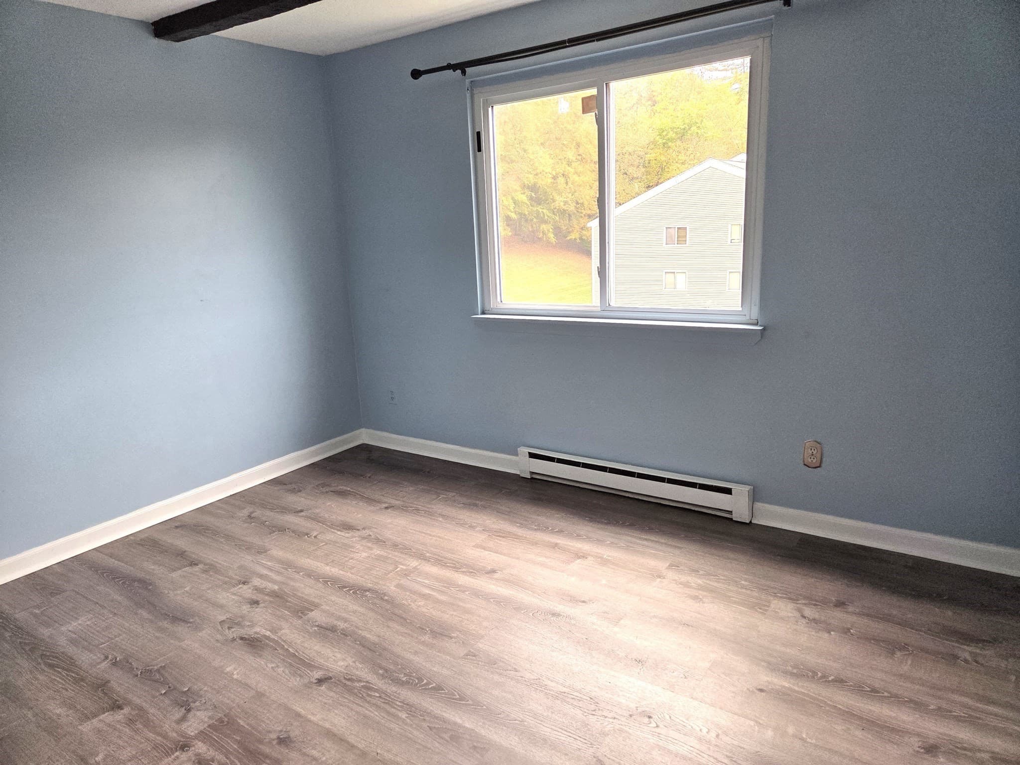 Condominium at 129 Quaker Highway # 23, Uxbridge MA 01569, Uxbridge, photo 18 of 28